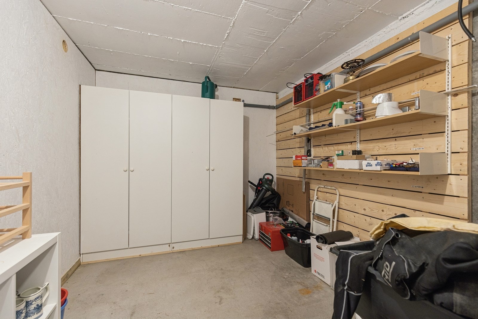 Praktisk bod i kjeller. Galleribilde