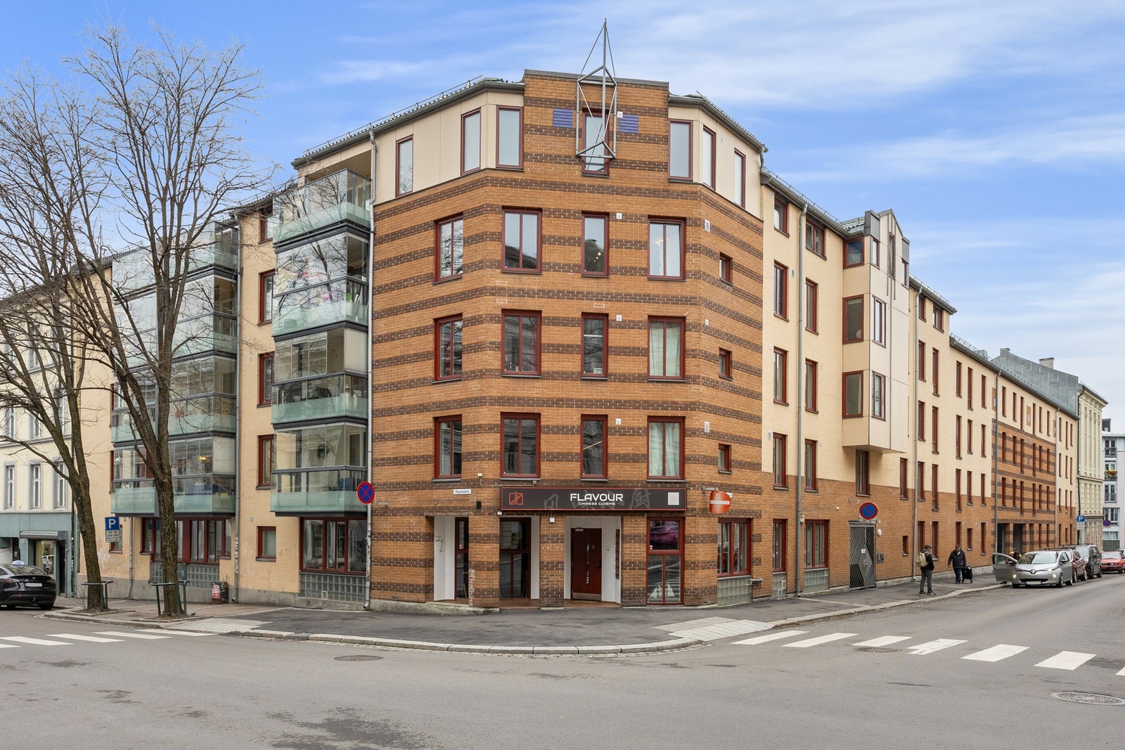 Her bor du med kort vei til grønne omgivelser som Botanisk hage, godt kollektivtilbud og et rikt utvalg av servicetilbud, caféer og byliv. Galleribilde
