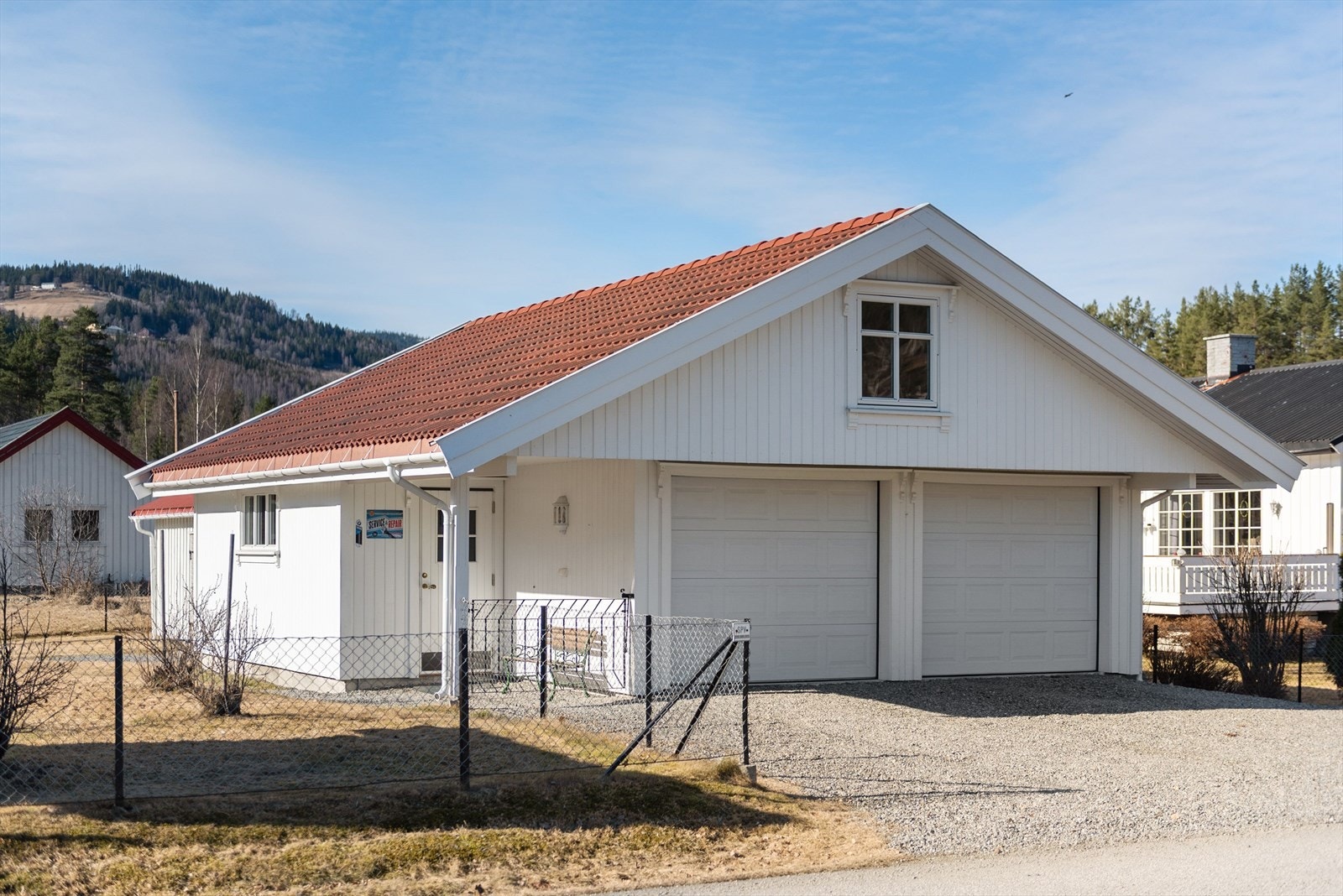 Garasje på hele 58 m² bygd i 2008. Galleribilde