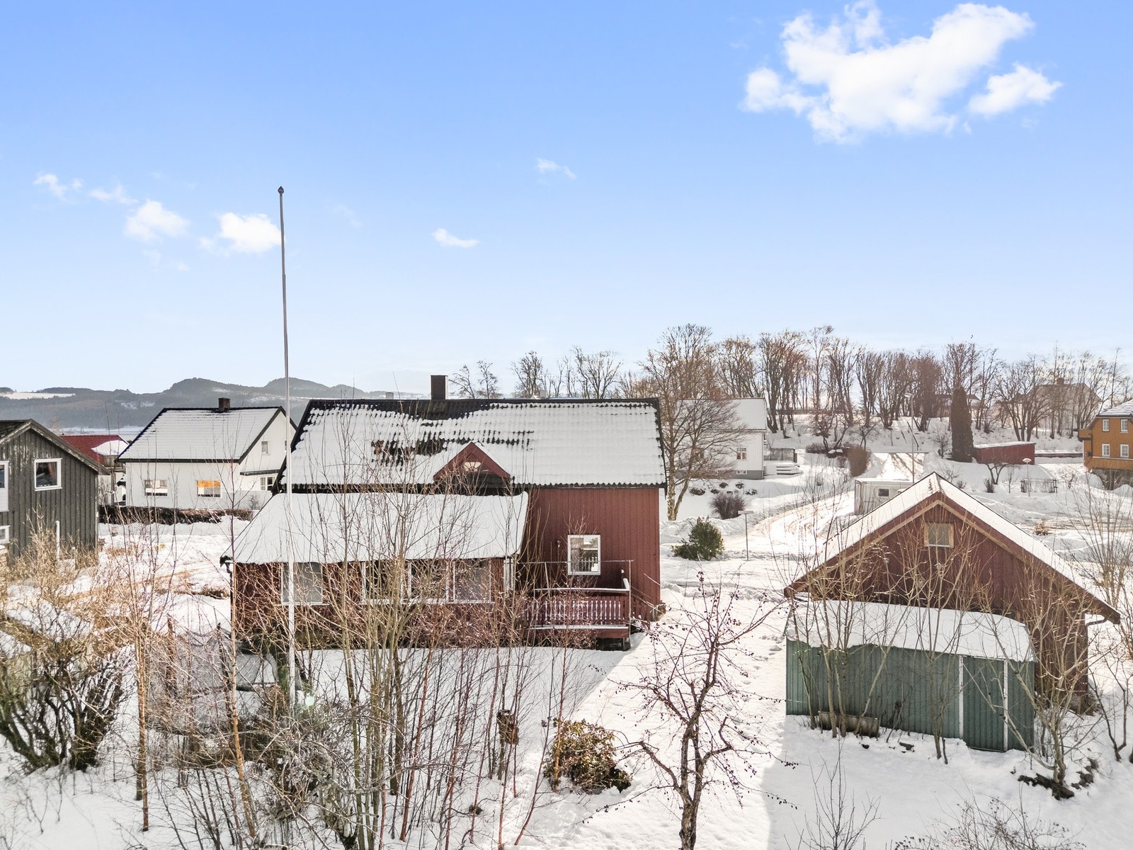 Fasadebildet. Galleribilde