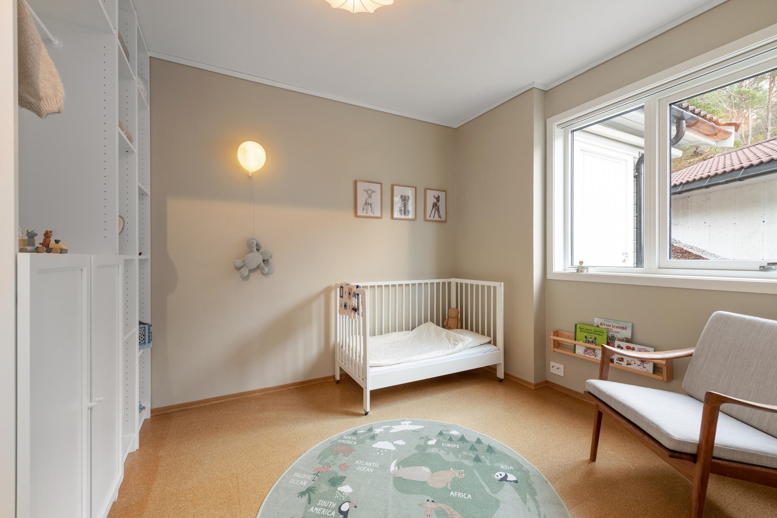 Det tredje soverommet er også av god størrelse, med plass til seng og garderobeløsning. Galleribilde