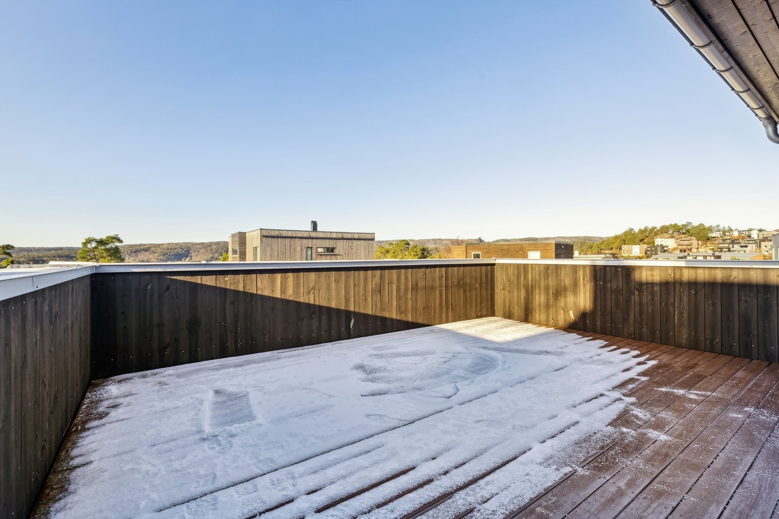 Balkong ut fra loftstue i 3.etasje Galleribilde