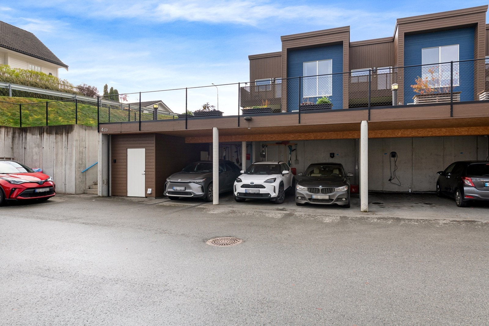 Felles carportanlegg i sameiet Galleribilde