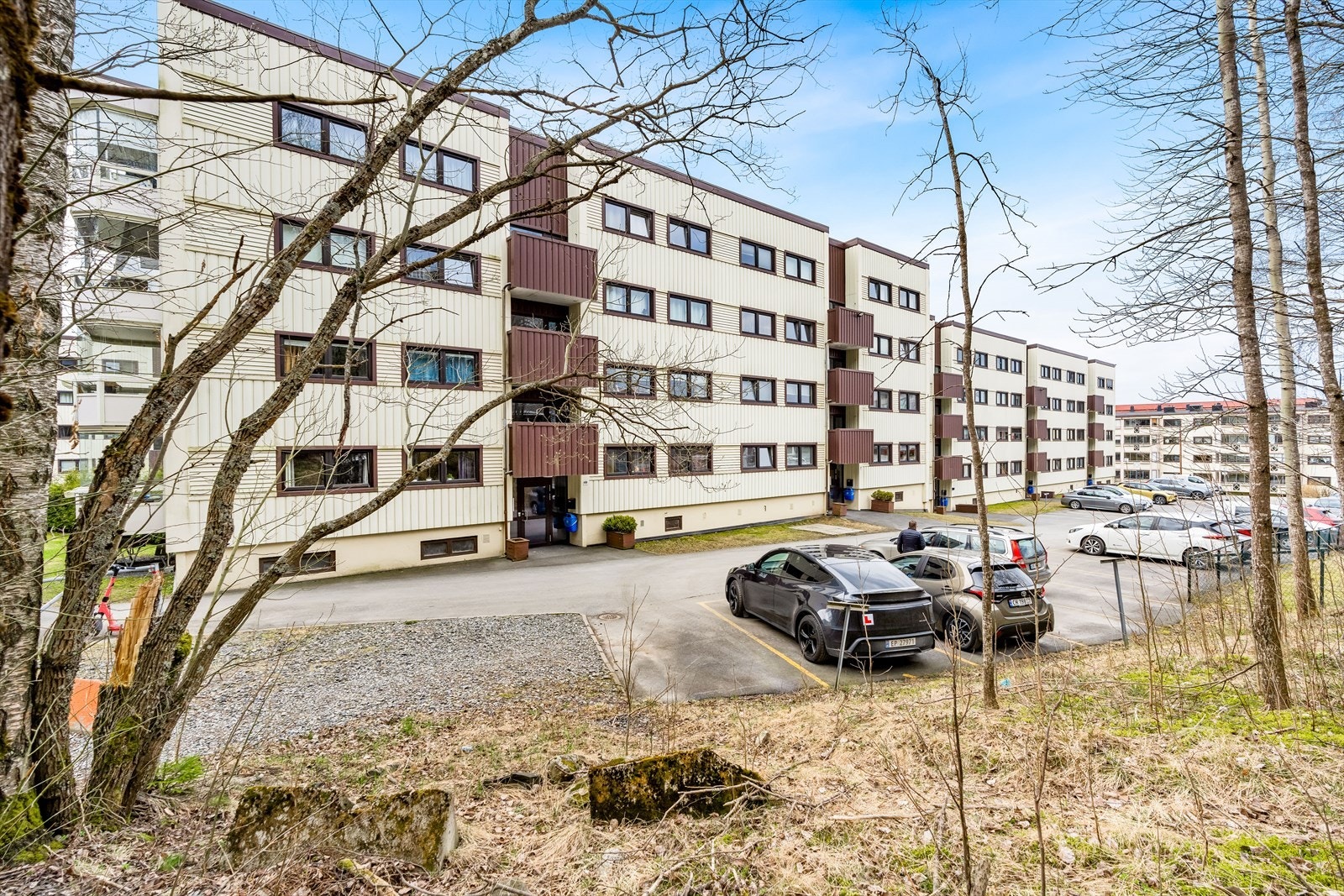 Beliggenheten er sentral ved Lørenskog sentrum. Du finner alt du trenger like utenfor døren! Galleribilde