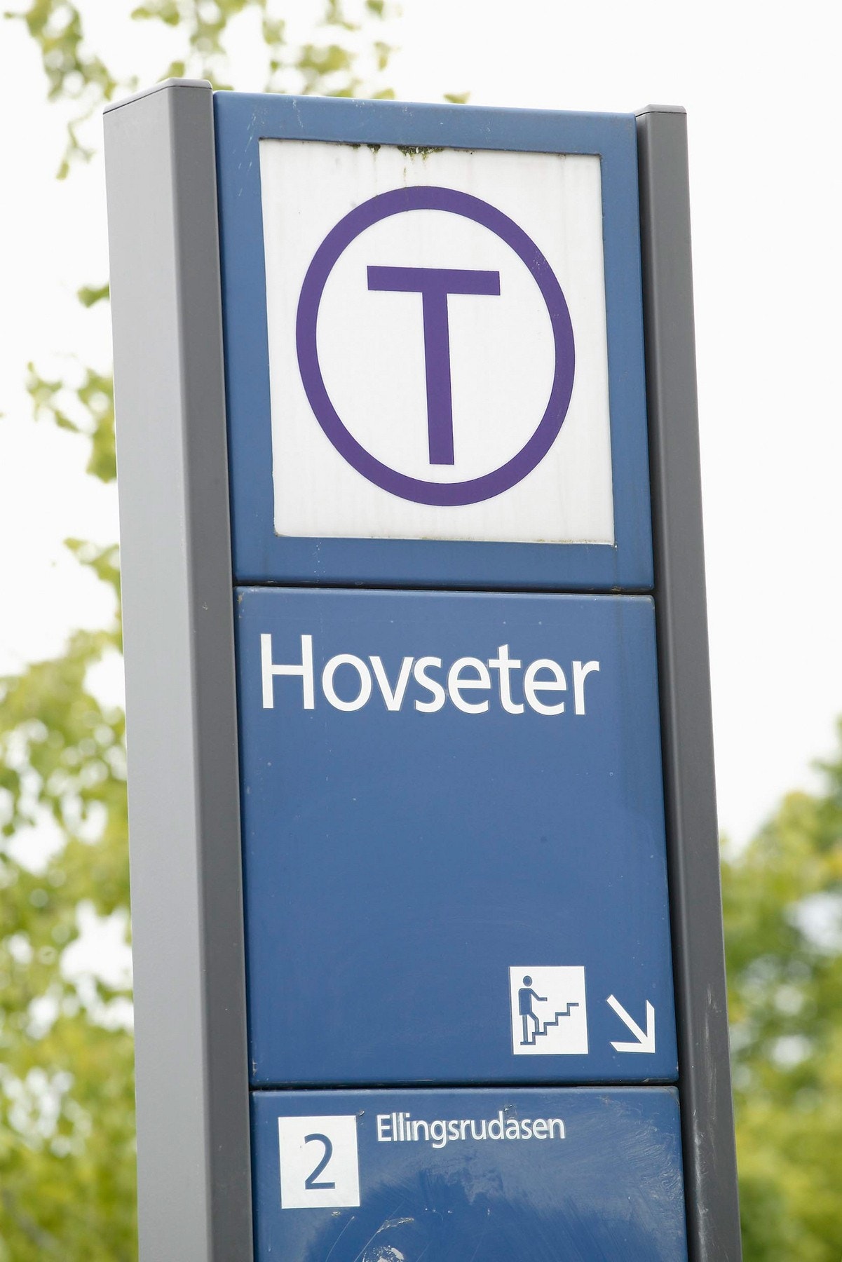 Området byr på god dekning av kollektivtransport med nærhet til både buss og T-bane.
Kun noen få minutters gange til nærmeste buss- og T-bane! Galleribilde
