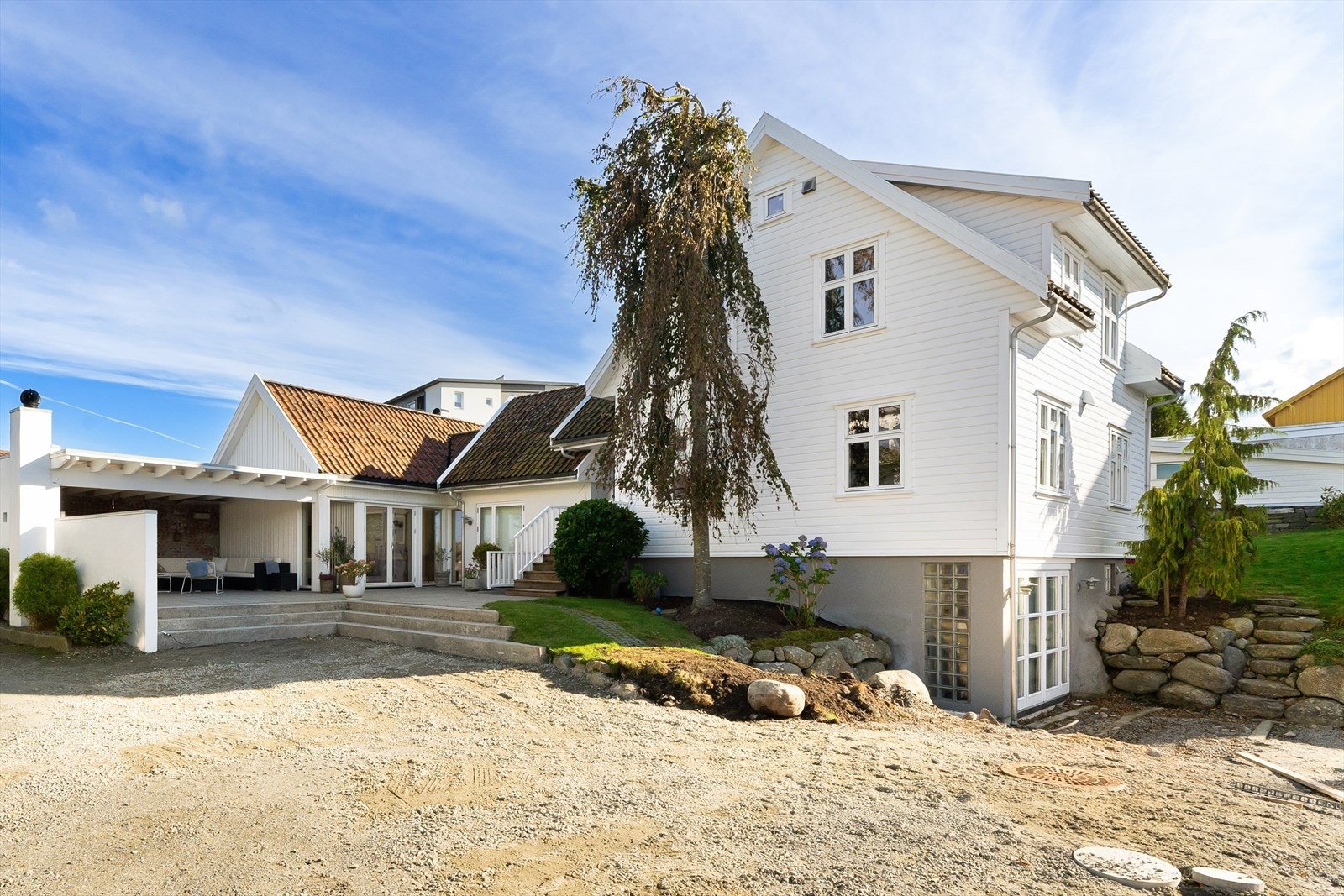 En eiendom du vil få med deg - velkommen til hyggelig visning sammen med megler. Ta gjerne kontakt direkte om du ønsker en privatvisning. Galleribilde