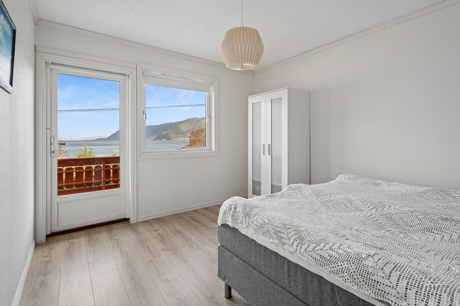 Dette soverommet har direkte utgang til terrasseanlegget. Galleribilde