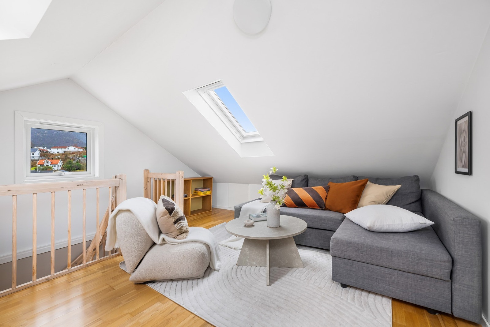 Egen loftstue på 9,9 m². Galleribilde