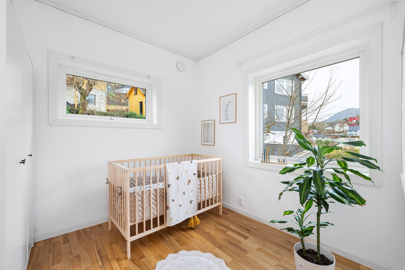 Soverom 2 er på 6,6 m² og kan innredes med standard soveromsmøblement. Galleribilde