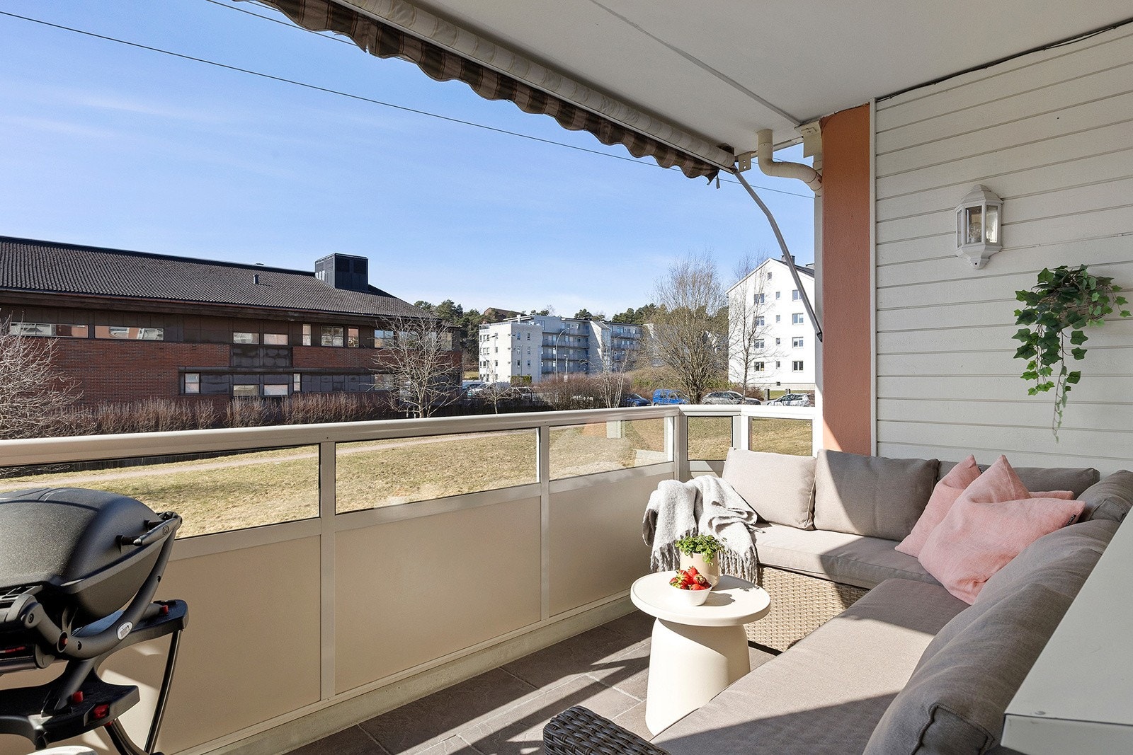 Velkommen til Emil Korsmos Vei 3 - Presentert av Mona Pedersen, avd. Lambertseter/Manglerud. Foto: Nanna Wolden fra Diakritt. Galleribilde