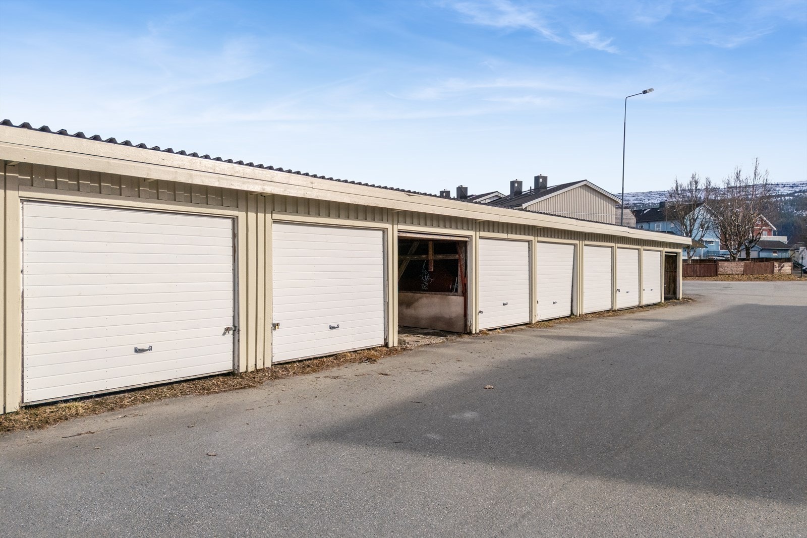 Garasje/motorvarmer tildeles etter ventelisteannsienitet for den som ønsker det Galleribilde