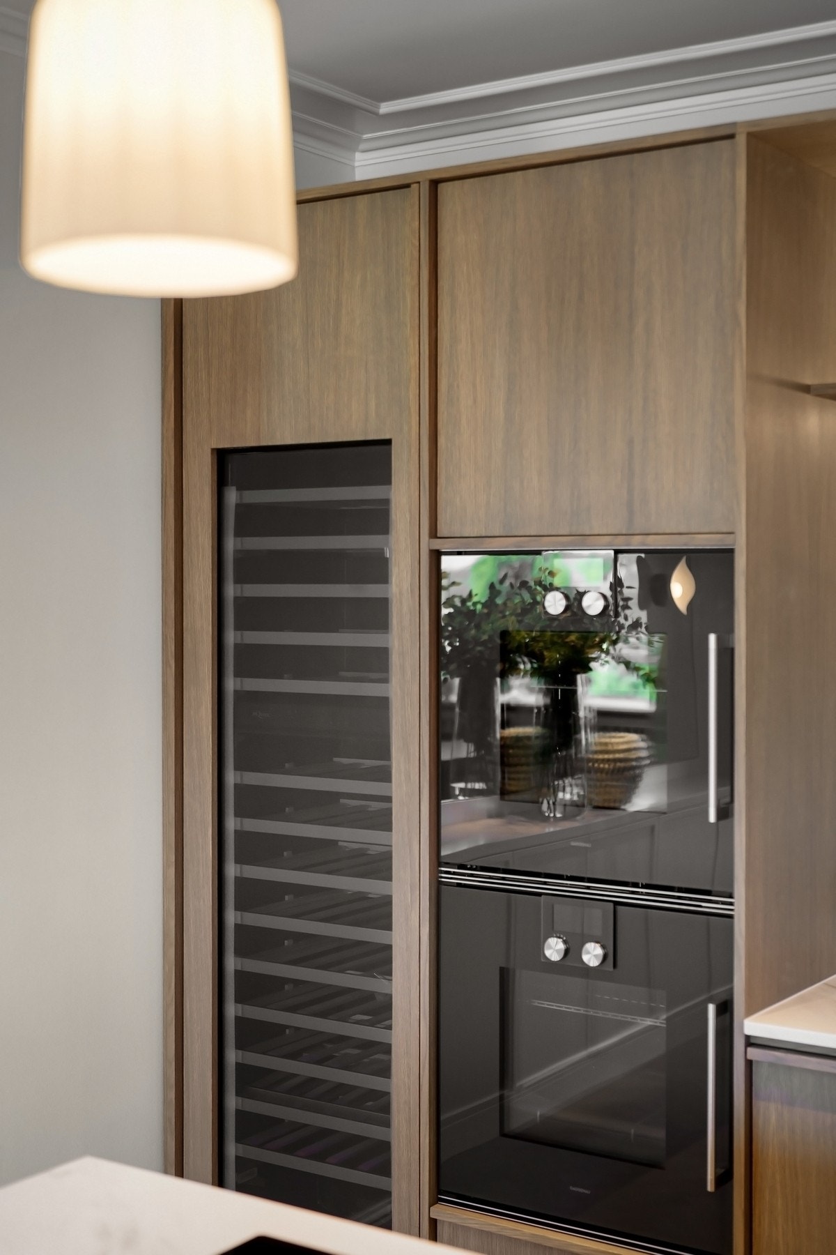 Kjøkkenet er utstyrt med integrerte hvitevarer fra Gaggenau. Galleribilde