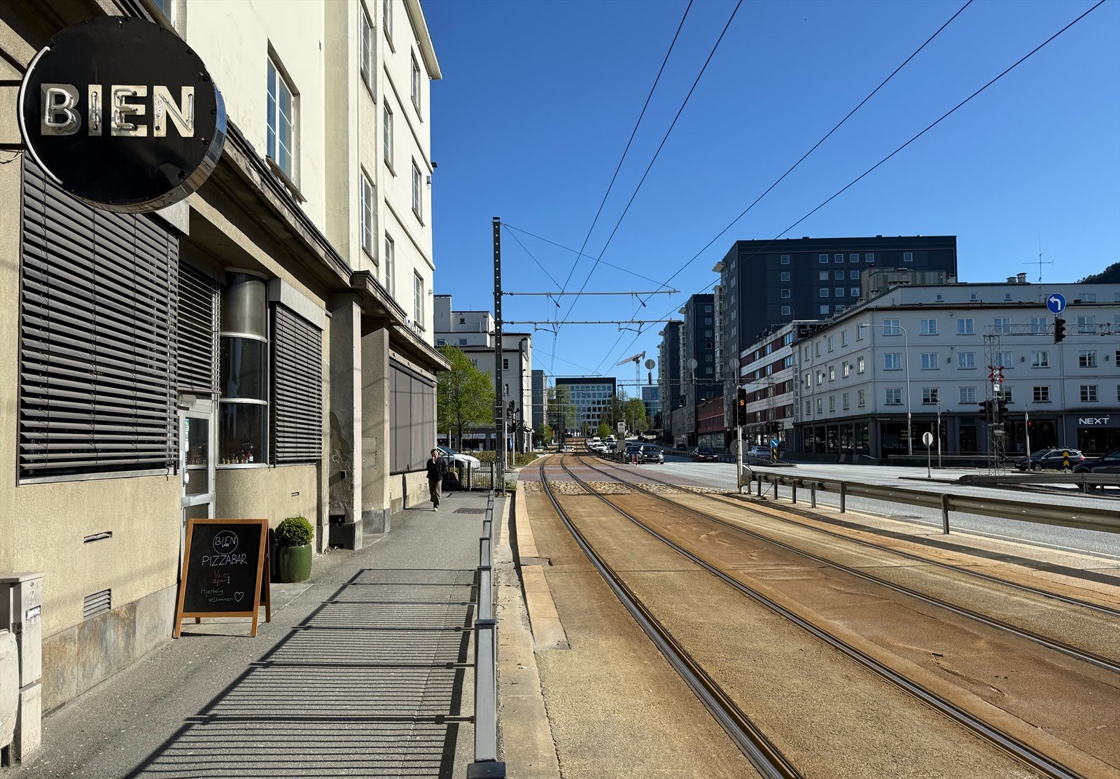 Like ved finner du blant annet Peppes Pizza, Bien Snackbar, Arti og streetfoodresturanten "Jaja". Galleribilde