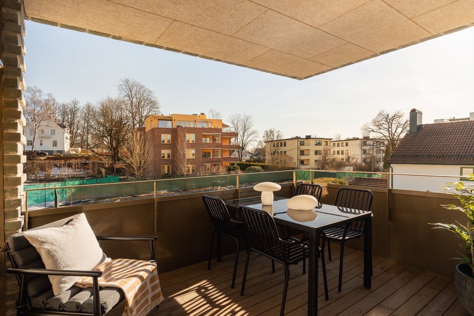 Velkommen til Hyllveien 17! - Presentert av Nordvik Frogner (Foto: Dag Sandven) Galleribilde