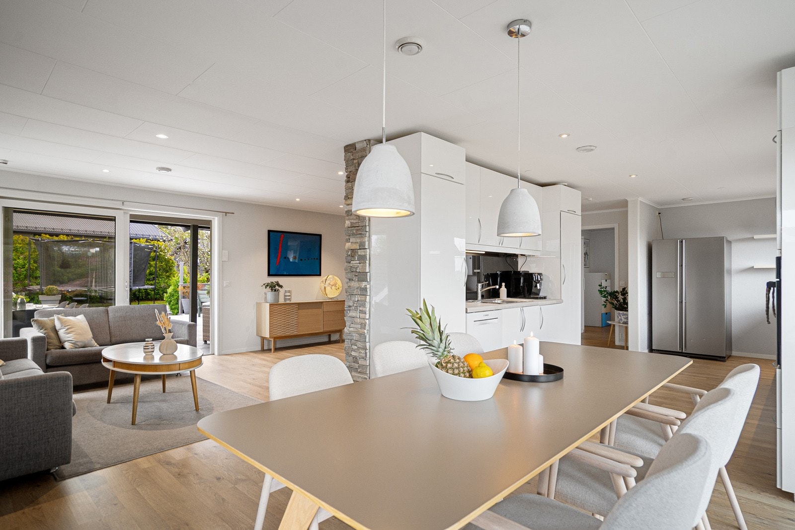 Her kan du dekke langbord til hyggelig lag med familie og venner Galleribilde