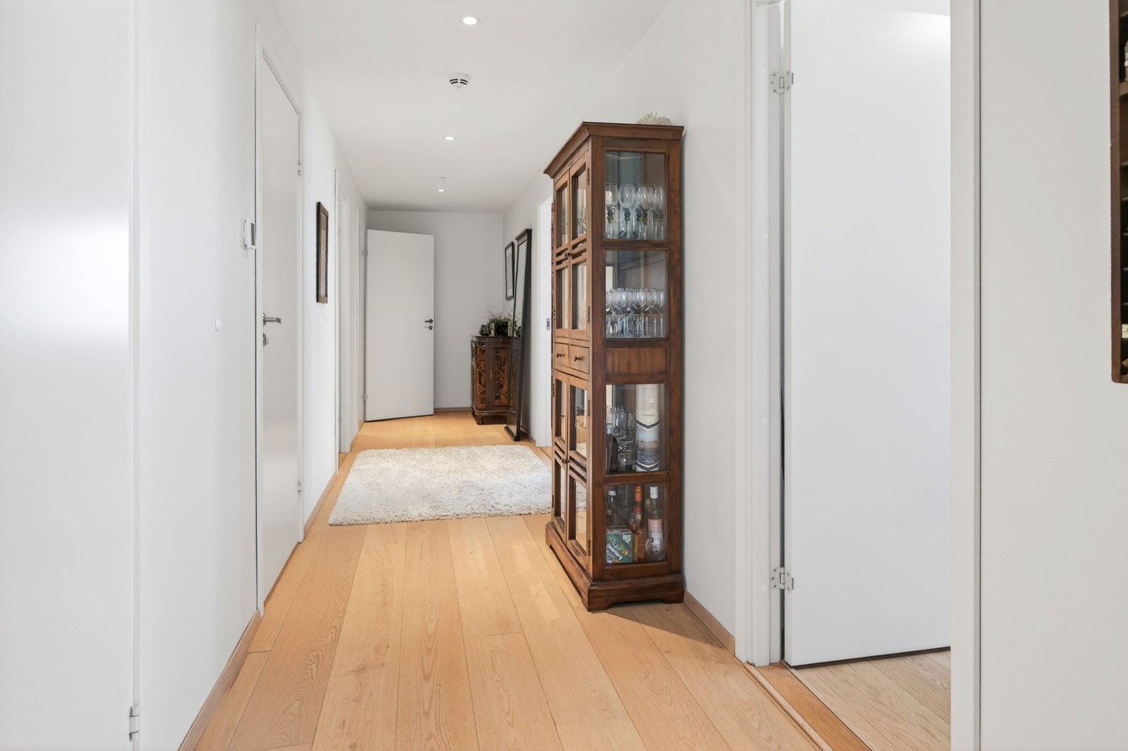 God komfort med vannbåren varme, sprinkler, felles brannvarslingsanlegg og balansert ventilasjon Galleribilde