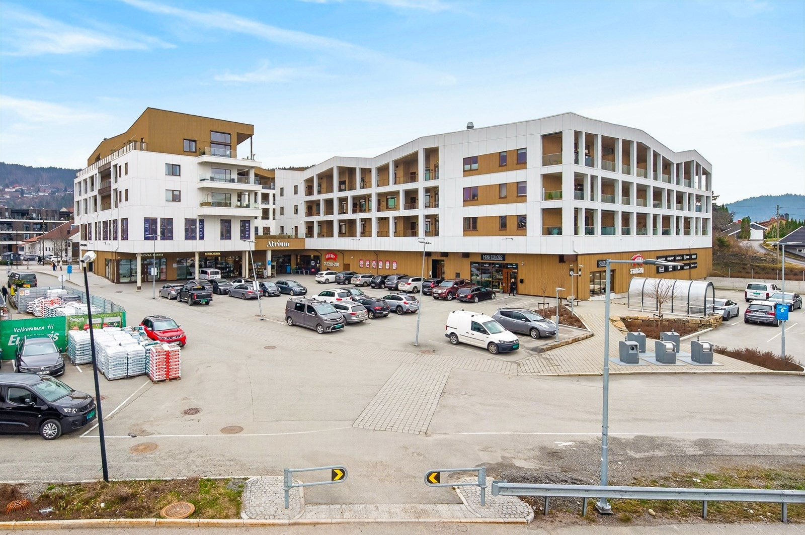 Her har man umiddelbar nærhet til alle fasiliteter og servicetilbud Galleribilde