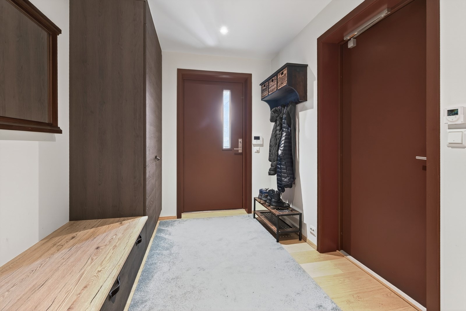 Callinganlegg med videovisning ved utgang til svalgang Galleribilde