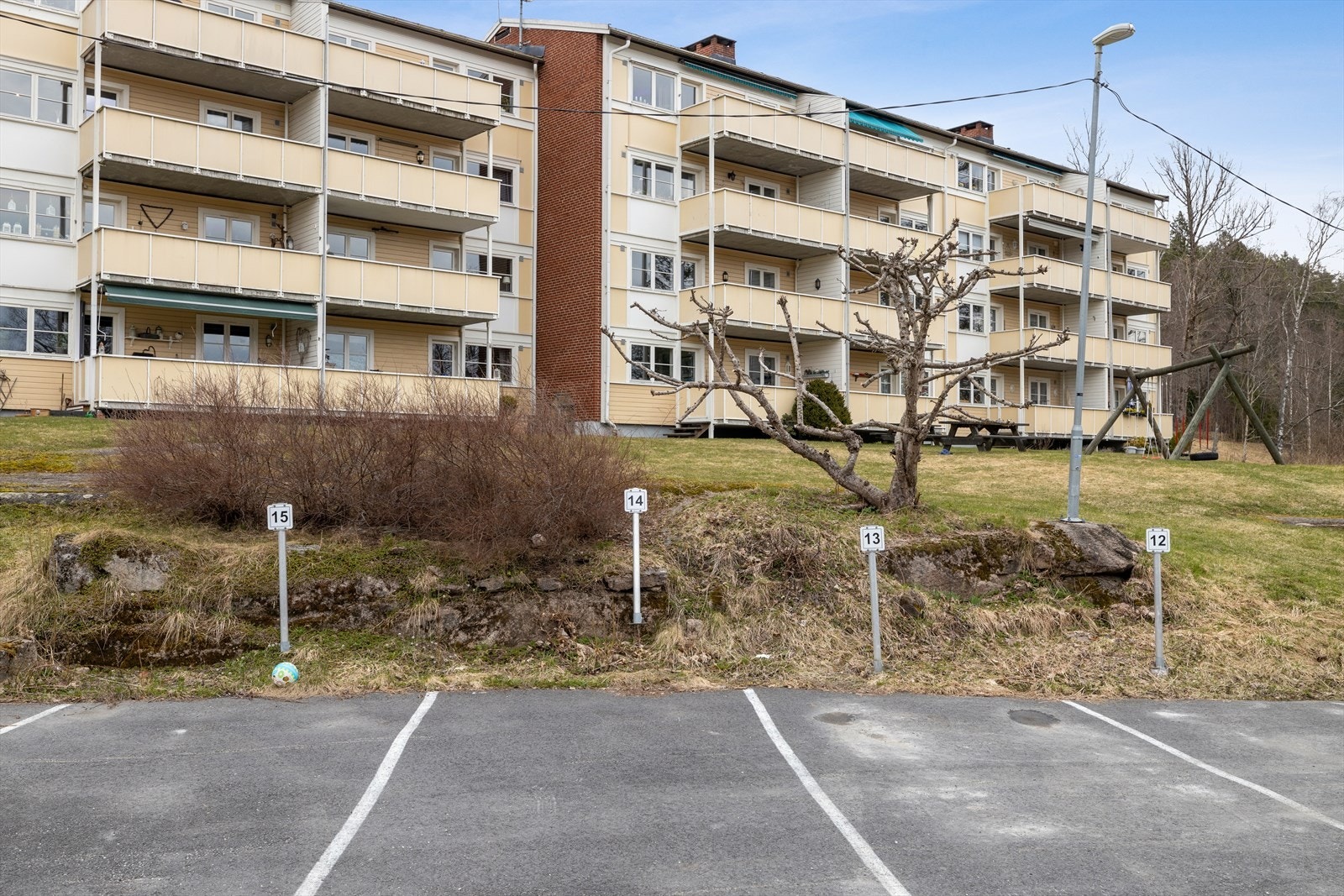 Leiligheten disponerer parkeringsplass nr. 14 Galleribilde