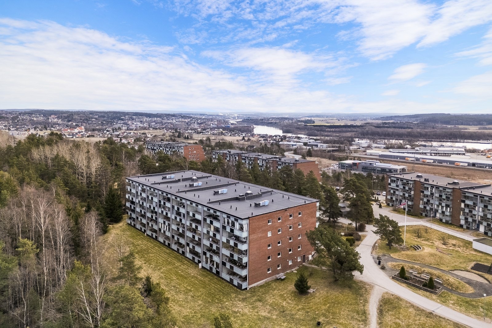 Dronefoto fro Rolvsøy retning Sarpsborg Galleribilde
