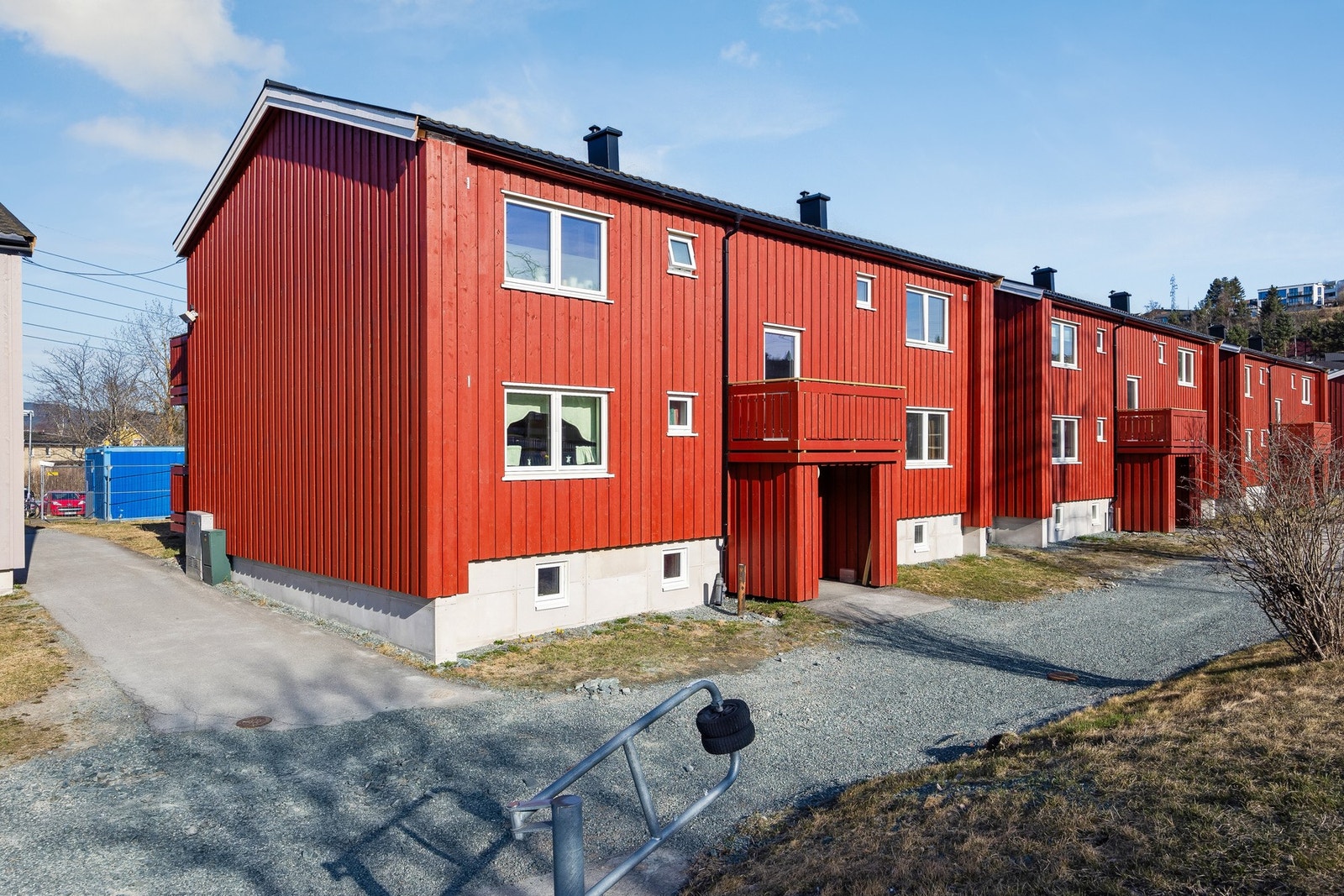 Leiligheten ligger fint til på Nardo, og er en del av Nardosletta borettslag. Galleribilde