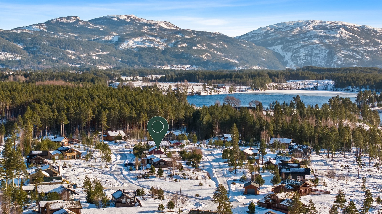 Vråvatn med fine fiske- og bademuligheter Galleribilde
