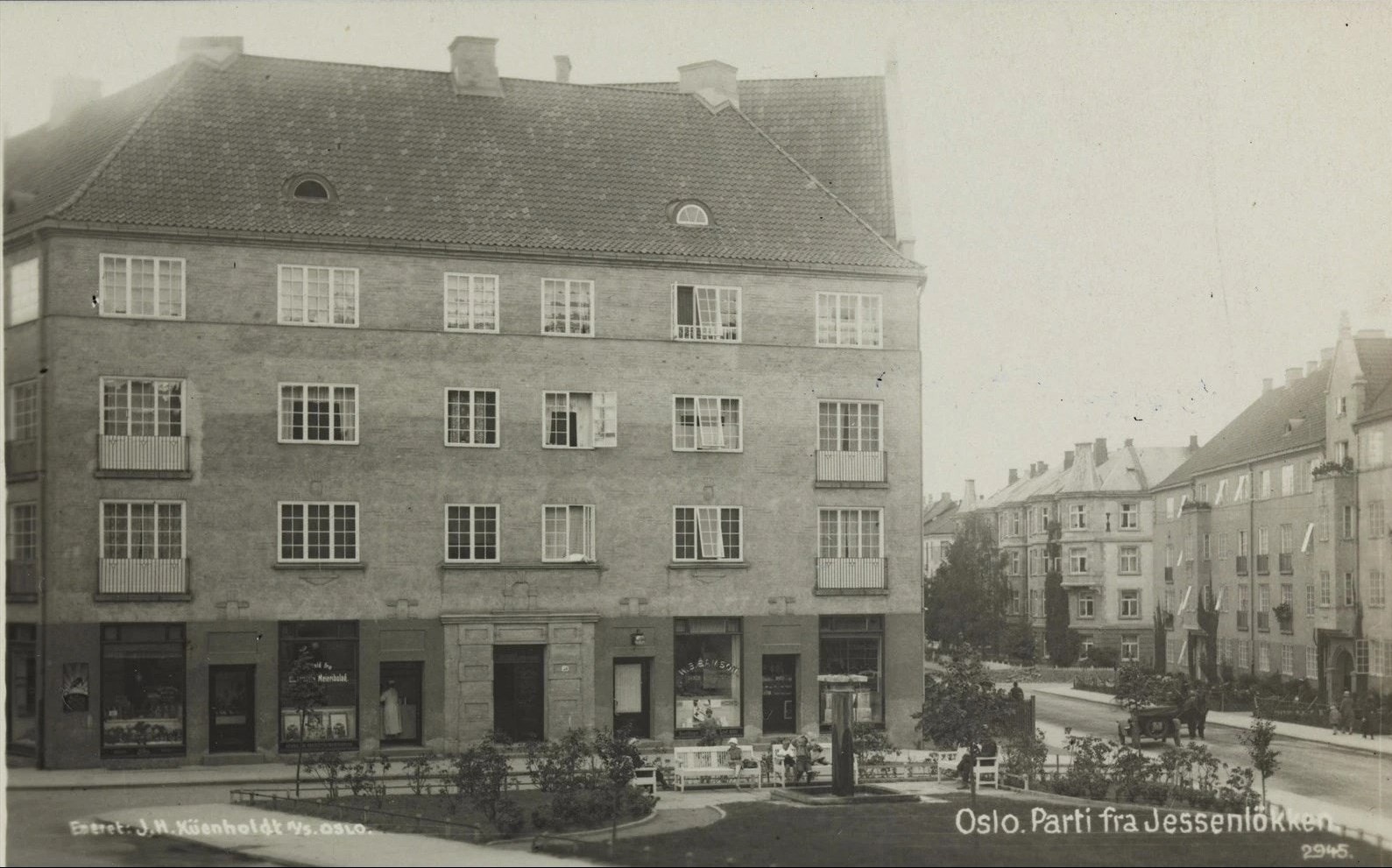 Lille Jacob, en hyggelig liten park på Jessenløkken, her på et bilde fra 1920-tallet. Foto: Nasjonalbiblioteket. Galleribilde