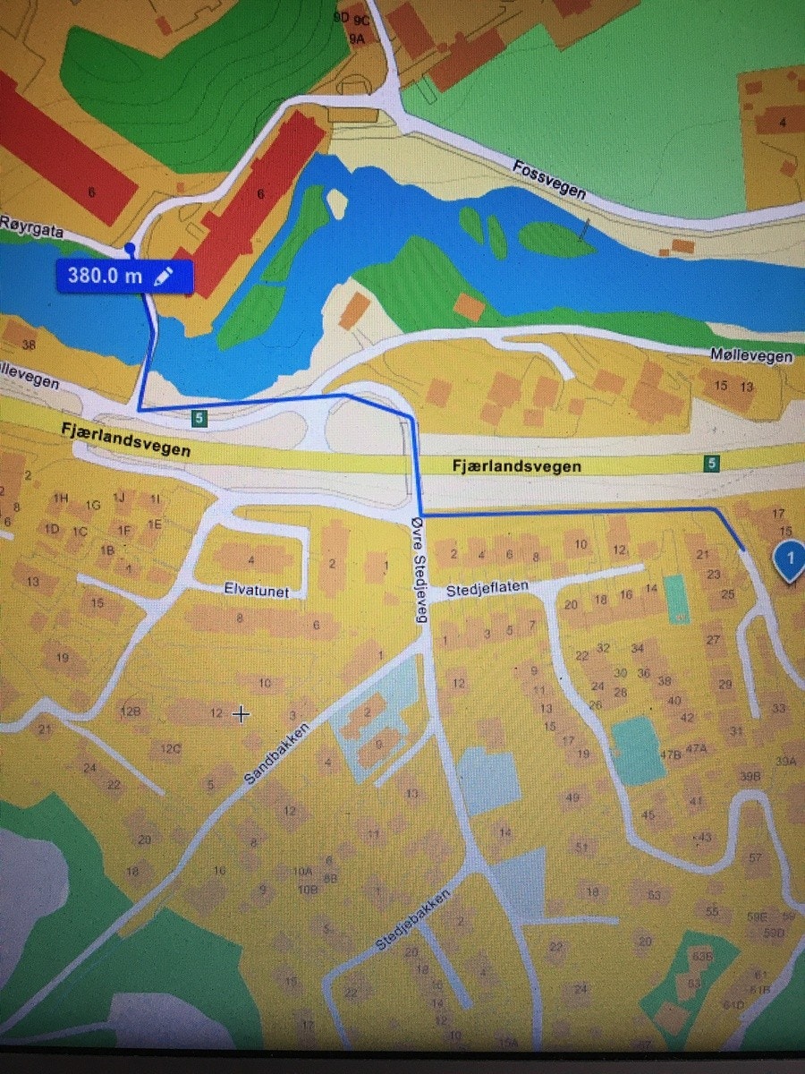 380 m og gå til skolen Galleribilde