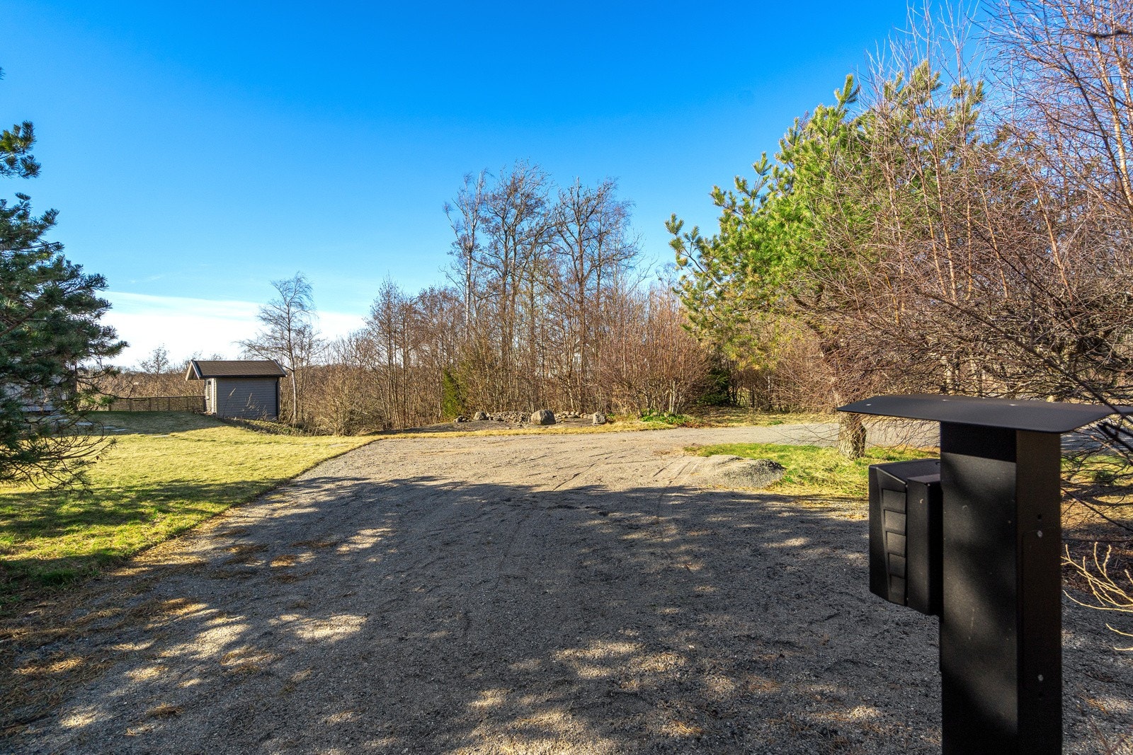 Elbillader (32 amp) montert ved parkeringsplass Galleribilde