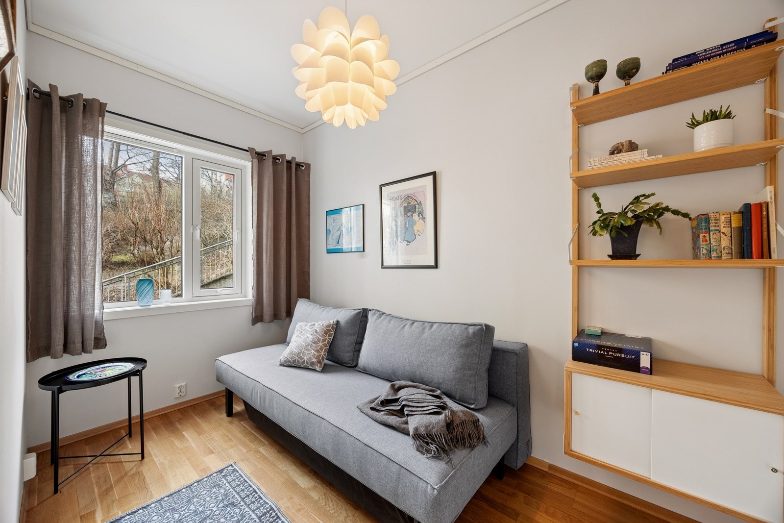 Det minste soverommet passer utmerket som barnerom, gjesterom eller kontor. Galleribilde