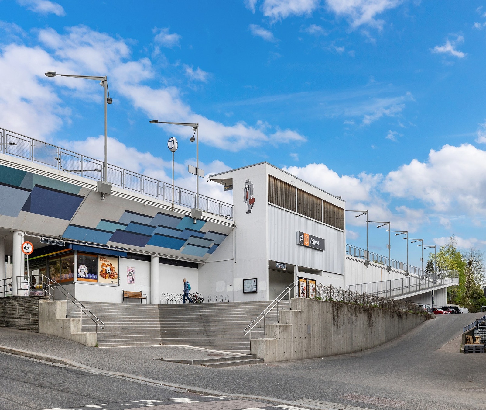 Veitvet tbane er 2 minutters gange fra leiligheten. Galleribilde