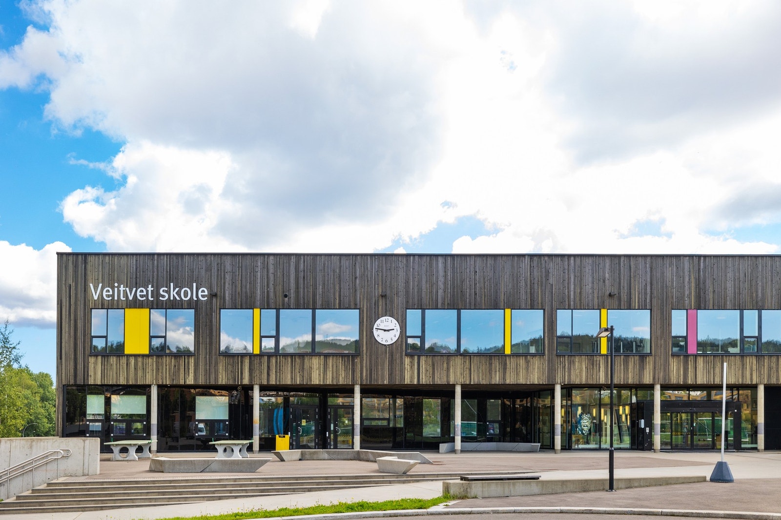 Det er ca. 600m til Veitvet skole. Galleribilde