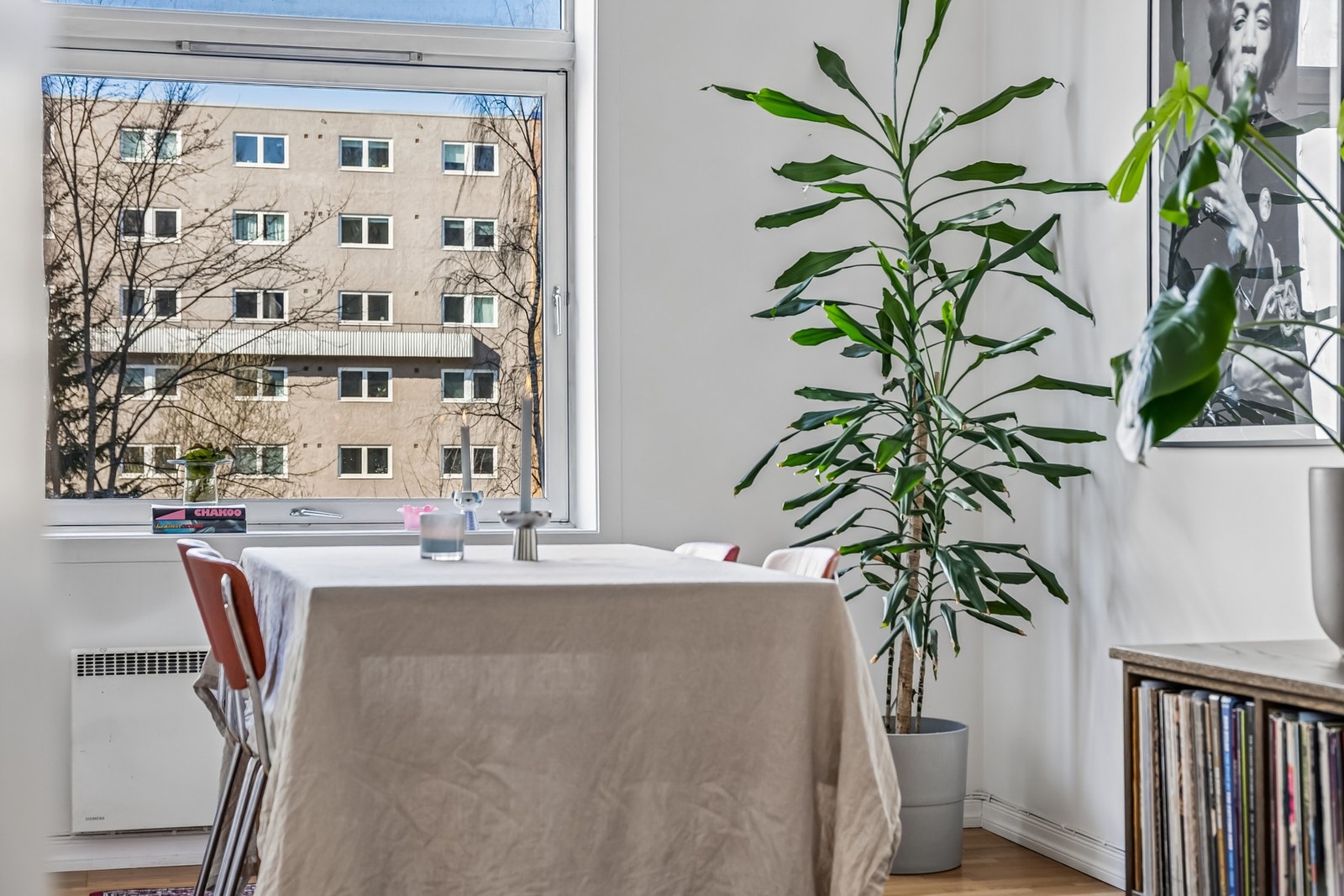 Dagligvarehandelen er lett tilgjengelig med både Coop Extra og Bunnpris i umiddelbar nærhet. Galleribilde