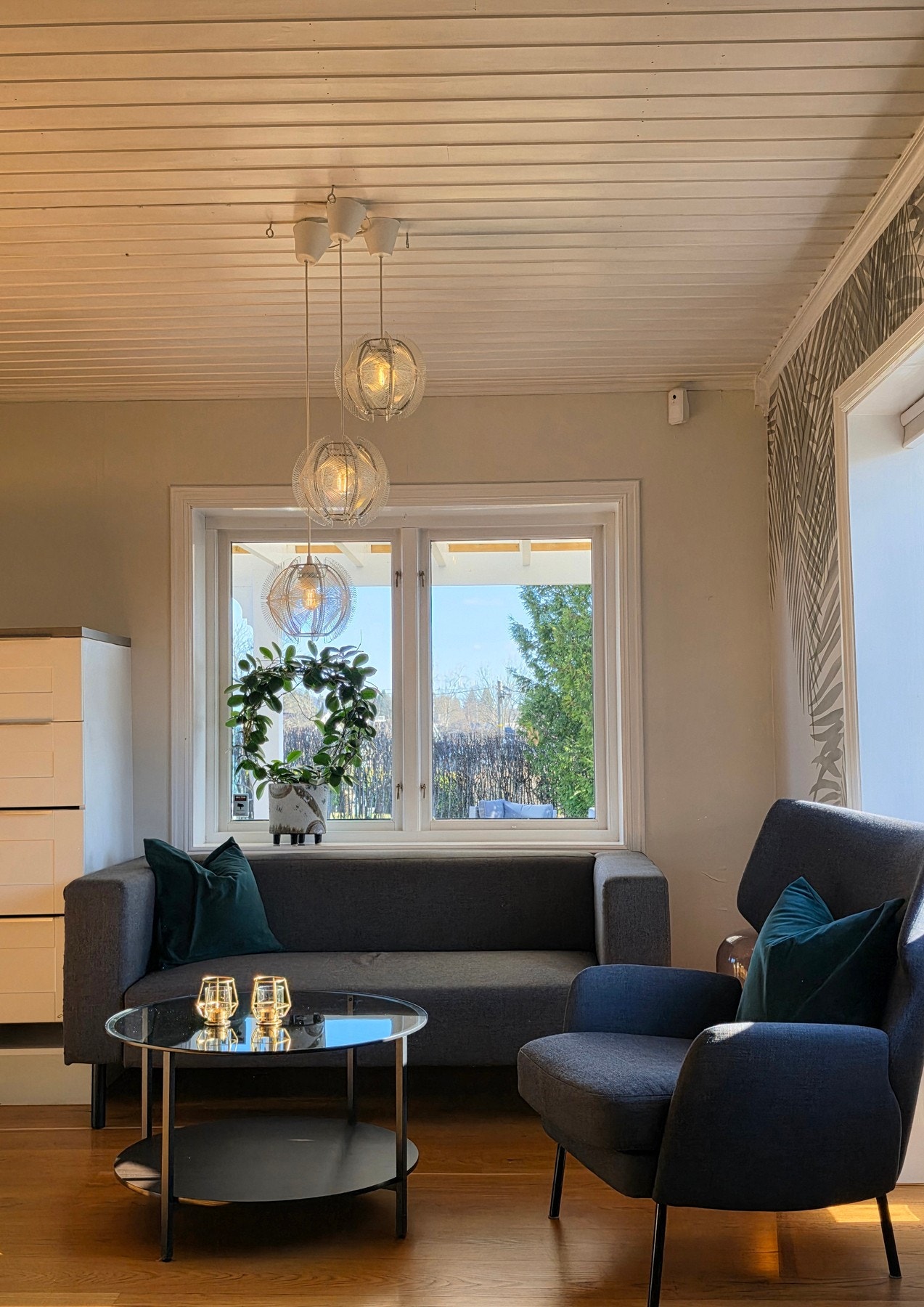 Liten sofa-/lesekrok tilknyttet kjøkkenet. Galleribilde