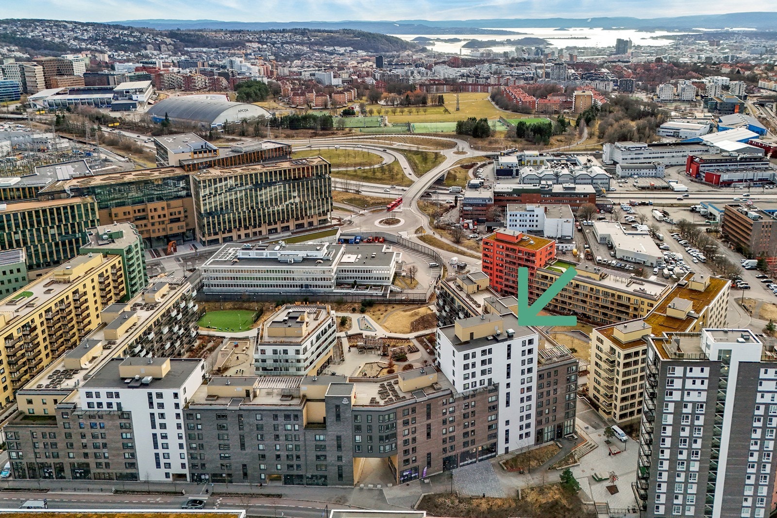 Ulven Park er et helt nytt og moderne borettslag med sentral beliggenhet på Ulven, i Hovinbyen - et prioritert utbyggingsområde i Oslo. Det er planlagt ca. 2000 nye boliger, flere næringsbygg og et godt servicetilbud Galleribilde