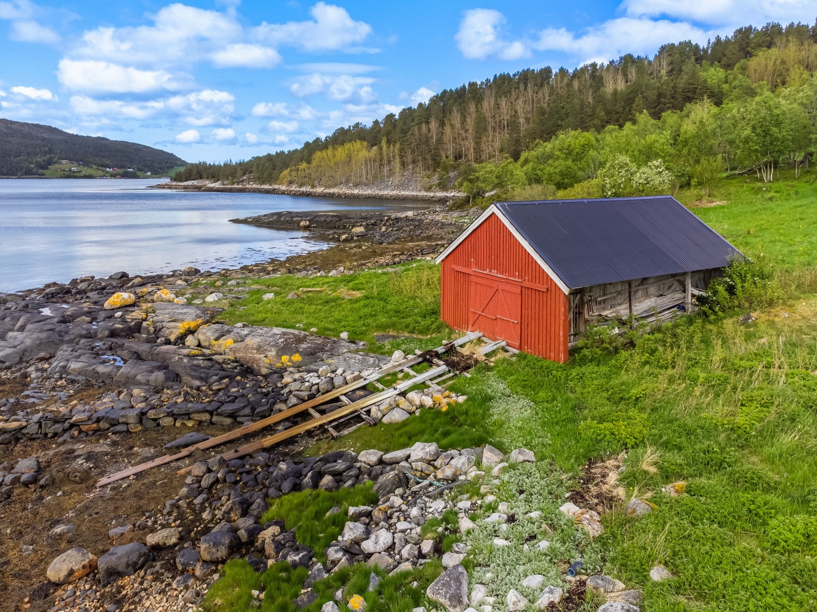 Eget naust Galleribilde