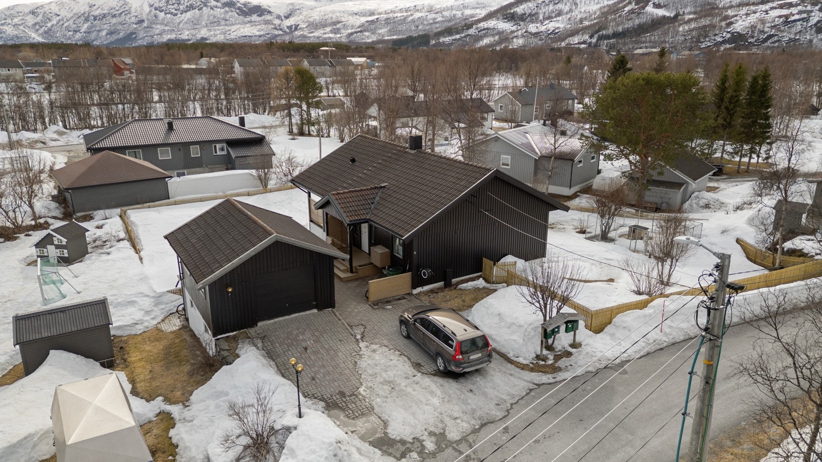 Parkering i garasje og på egen tomt