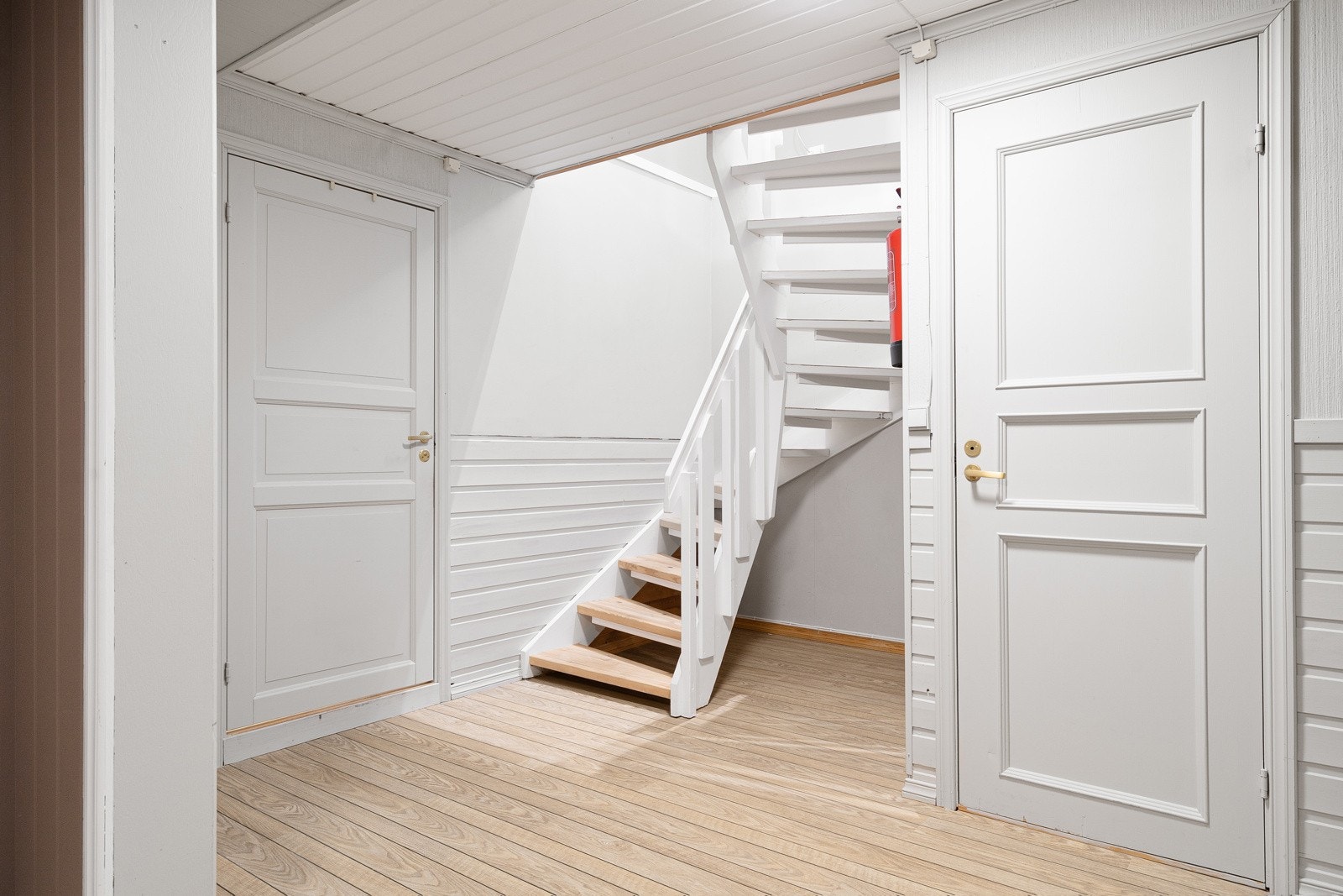 Gang/trapperom i underetasje