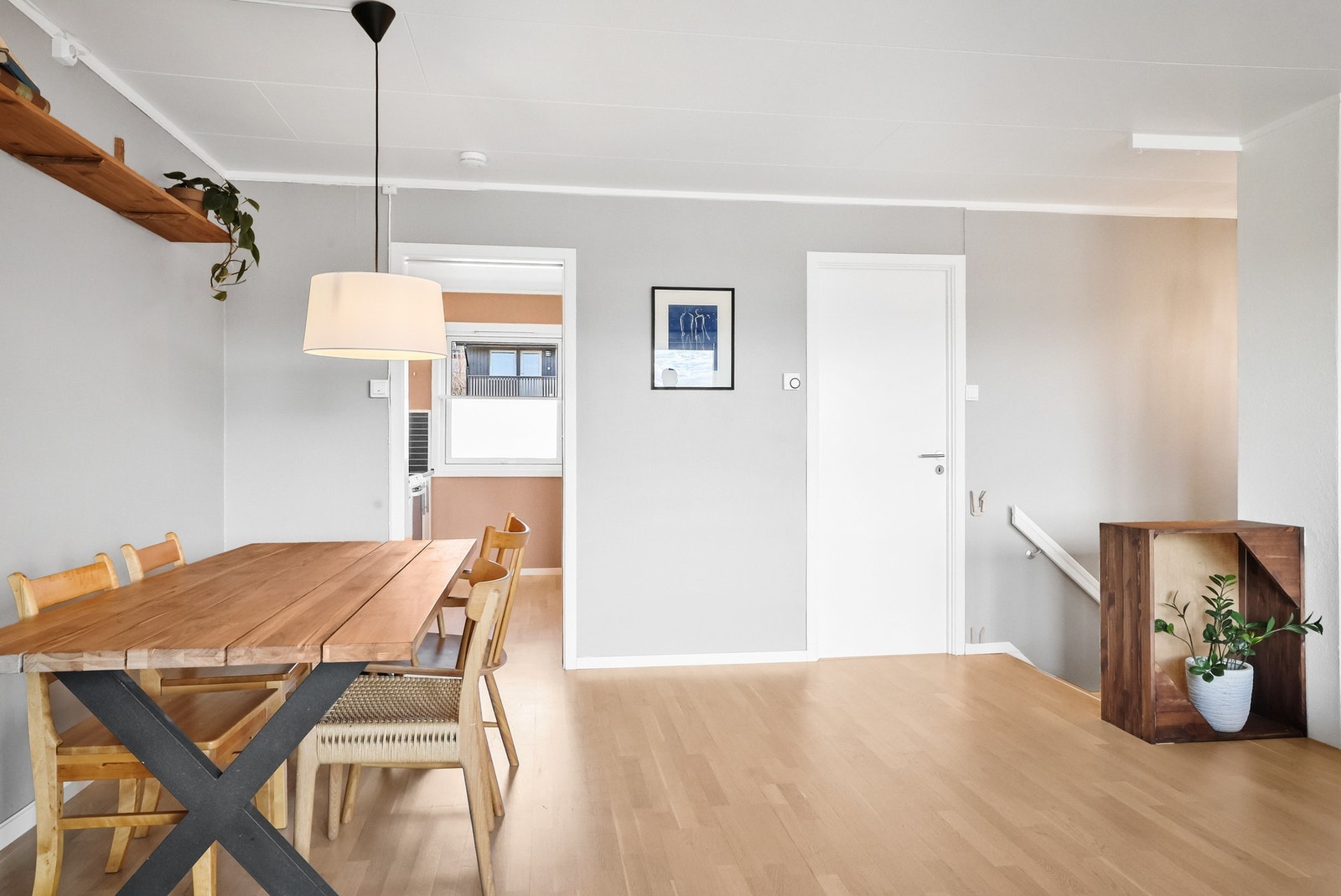 Et naturlig samlingspunkt for hyggelige måltider. Galleribilde