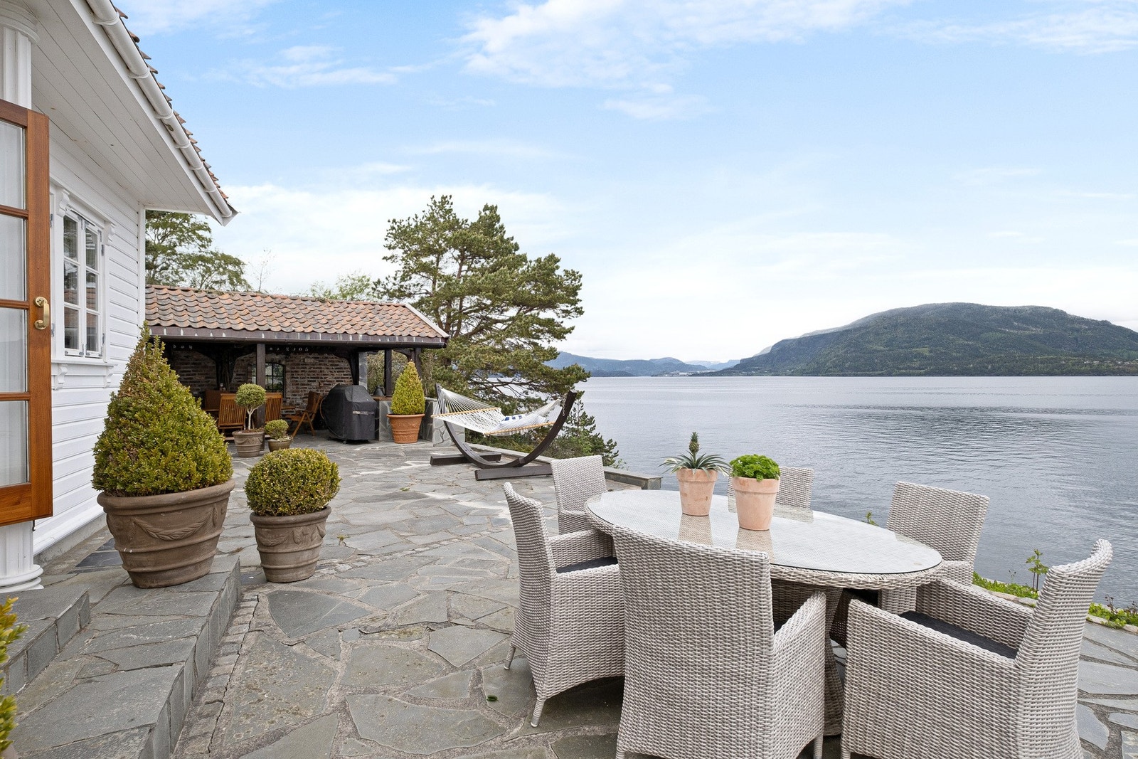 Gled deg til å nye fine sommerdager i disse omgivelsene. Galleribilde