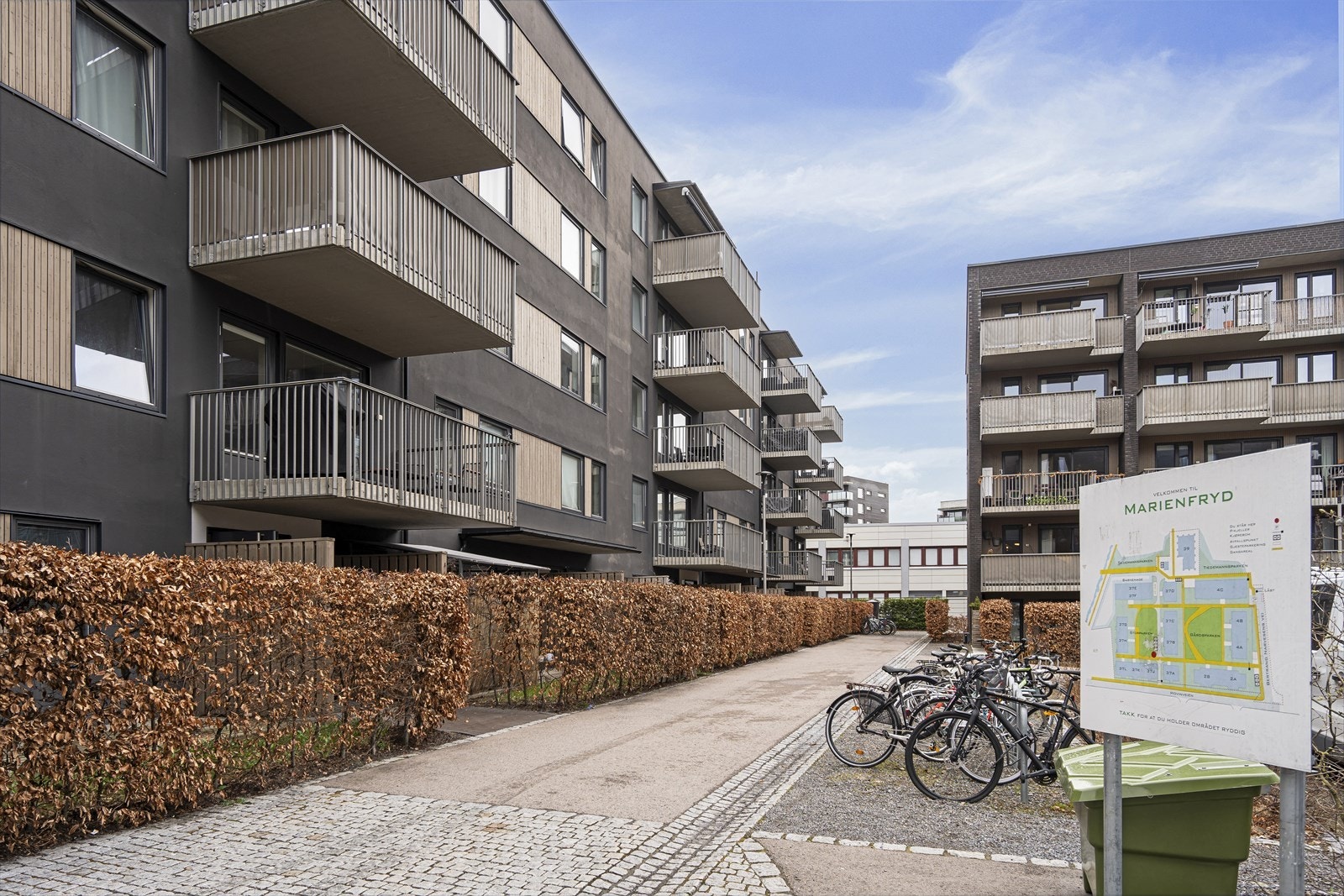 Velkommen til Marienfryd hus A3 og B3 sameie! Sameiet består av 83 seksjoner. Galleribilde