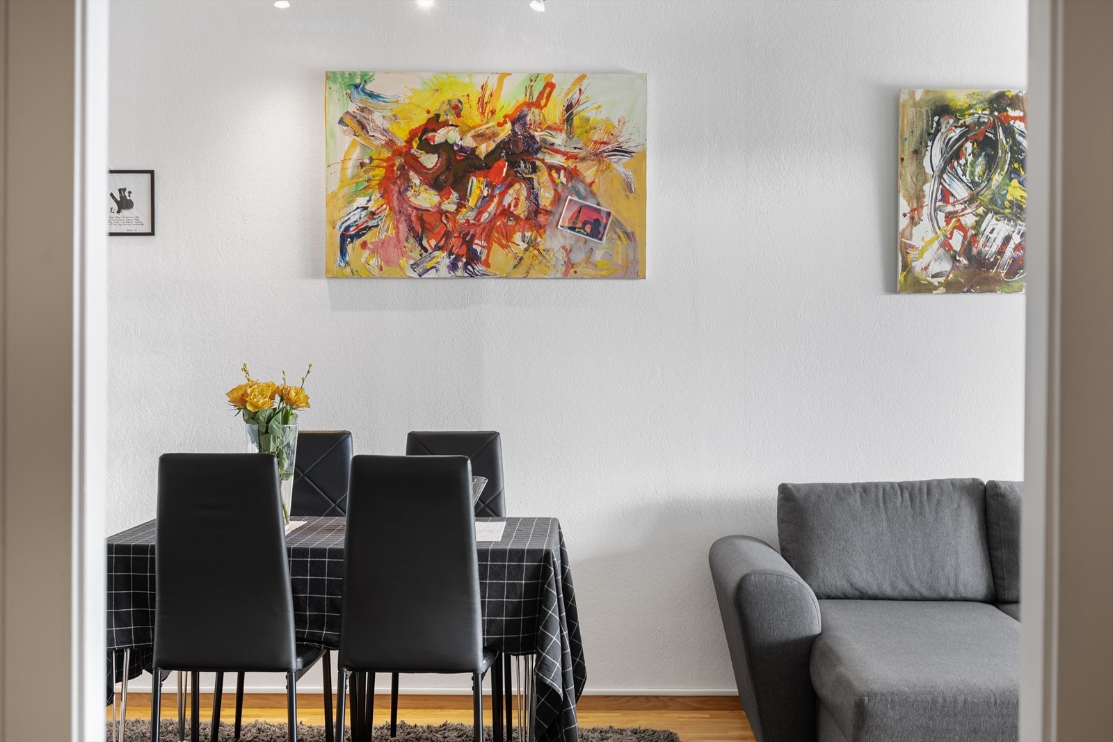 God plass til en hyggelig spiseplass for familie og venner. Galleribilde