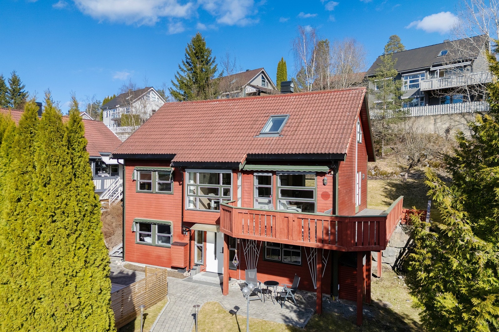 Mikael Ufuk v/Eiendomsmeglerne har gleden av å presentere Meklenborgveien 10! Galleribilde
