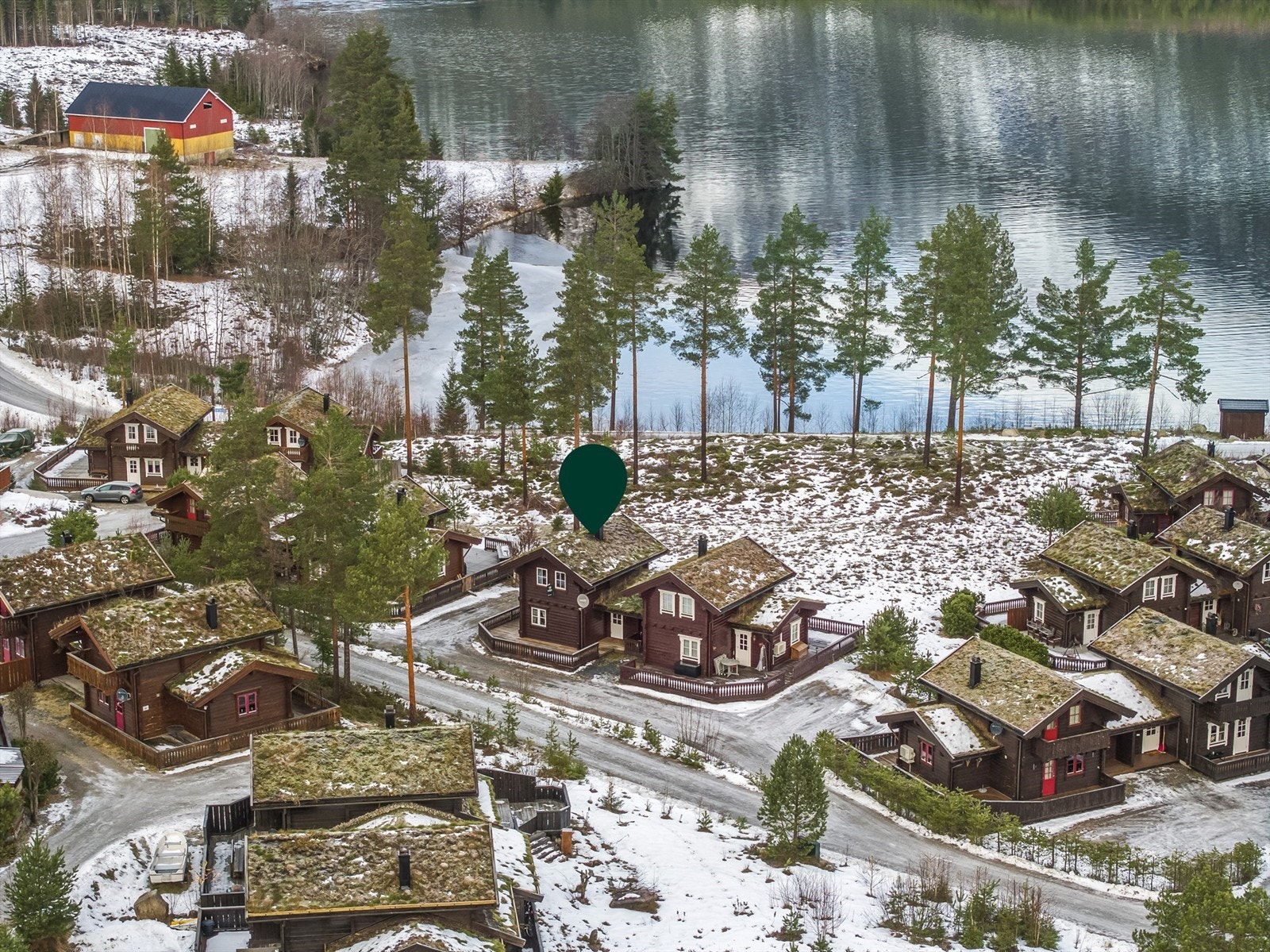 Flott intern beliggenhet med kort vei til både vann, ski og turterreng Galleribilde