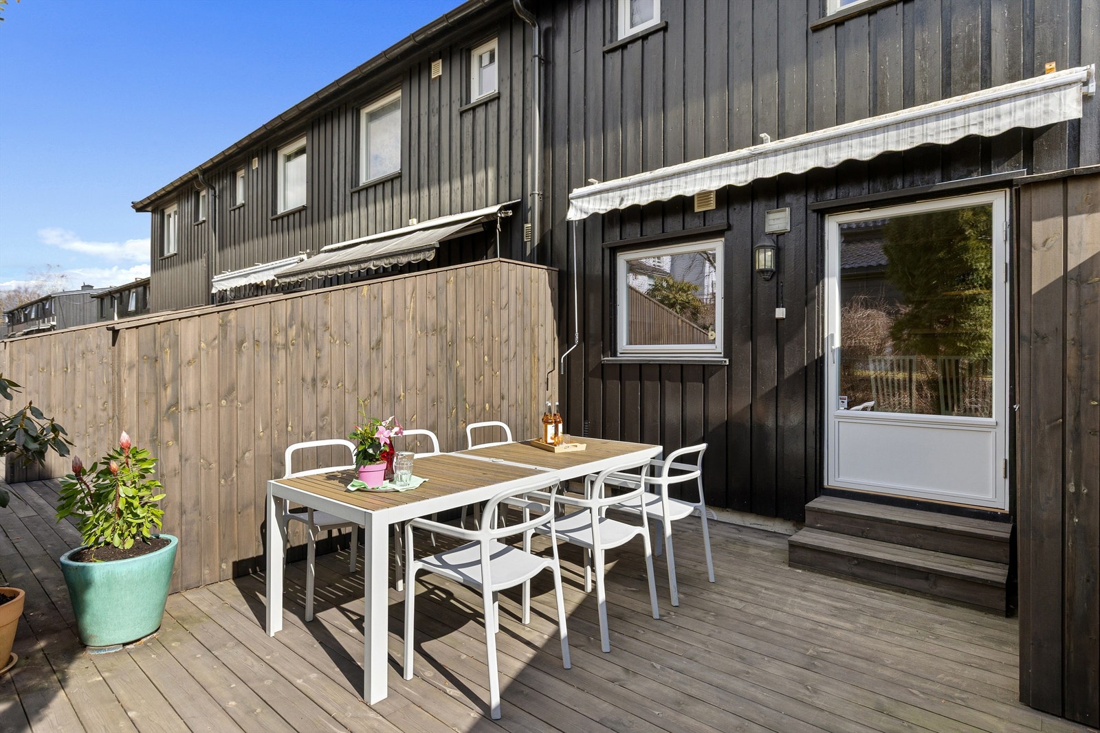 Nydelig solfylt terrasse på 18 kvm Galleribilde