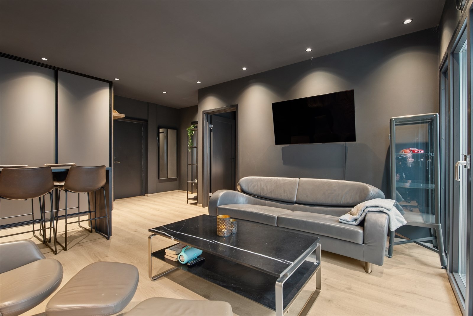 God plass til sofagruppe. Galleribilde