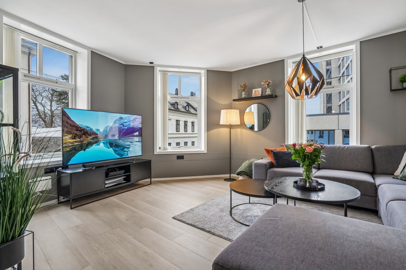 Dette er en lys og tiltalende 3-roms eierleilighet - Galleribilde