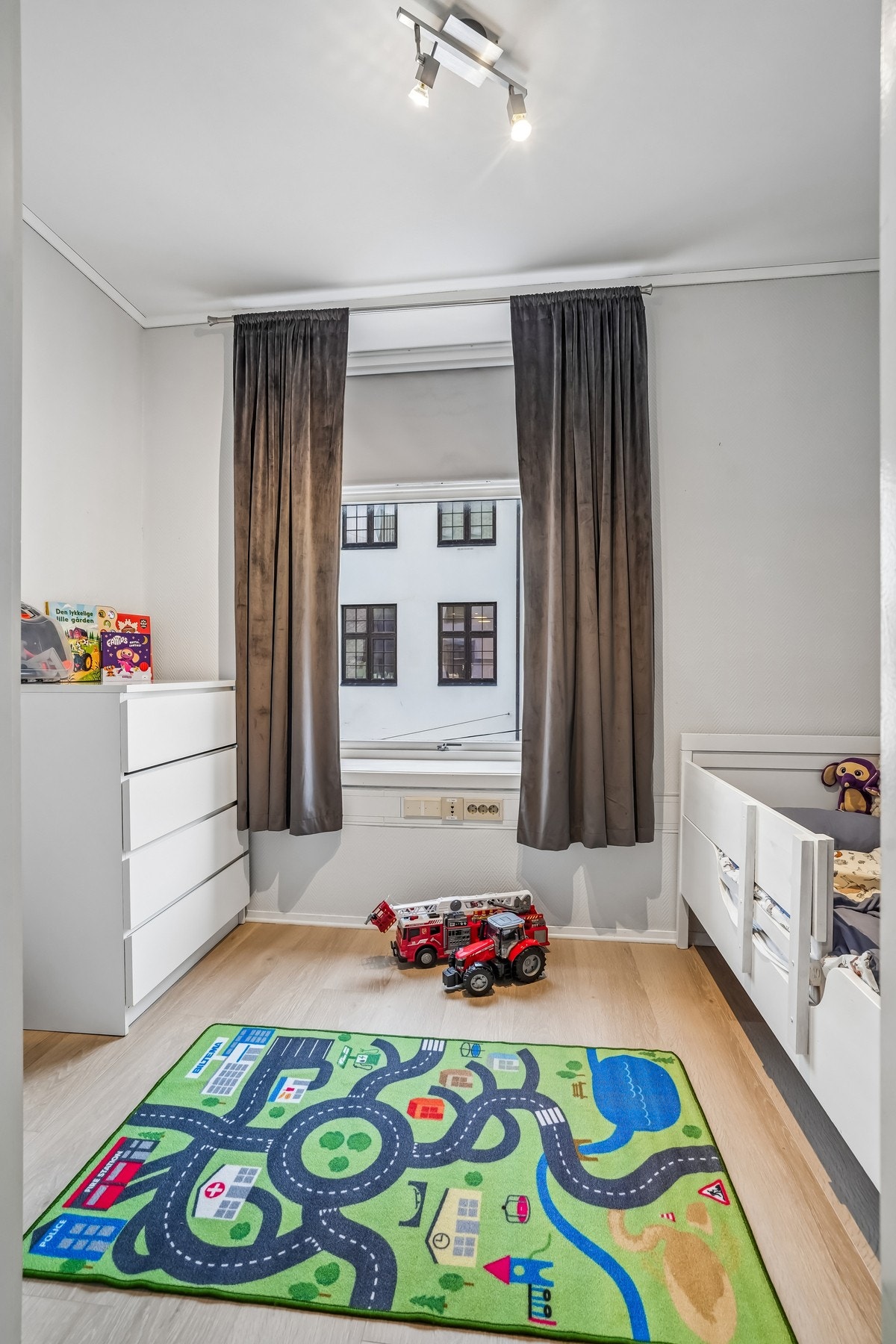 Har du ikke behovet for det ekstra rommet egnes det godt som kontor, hobby- eller gjesterom. Galleribilde