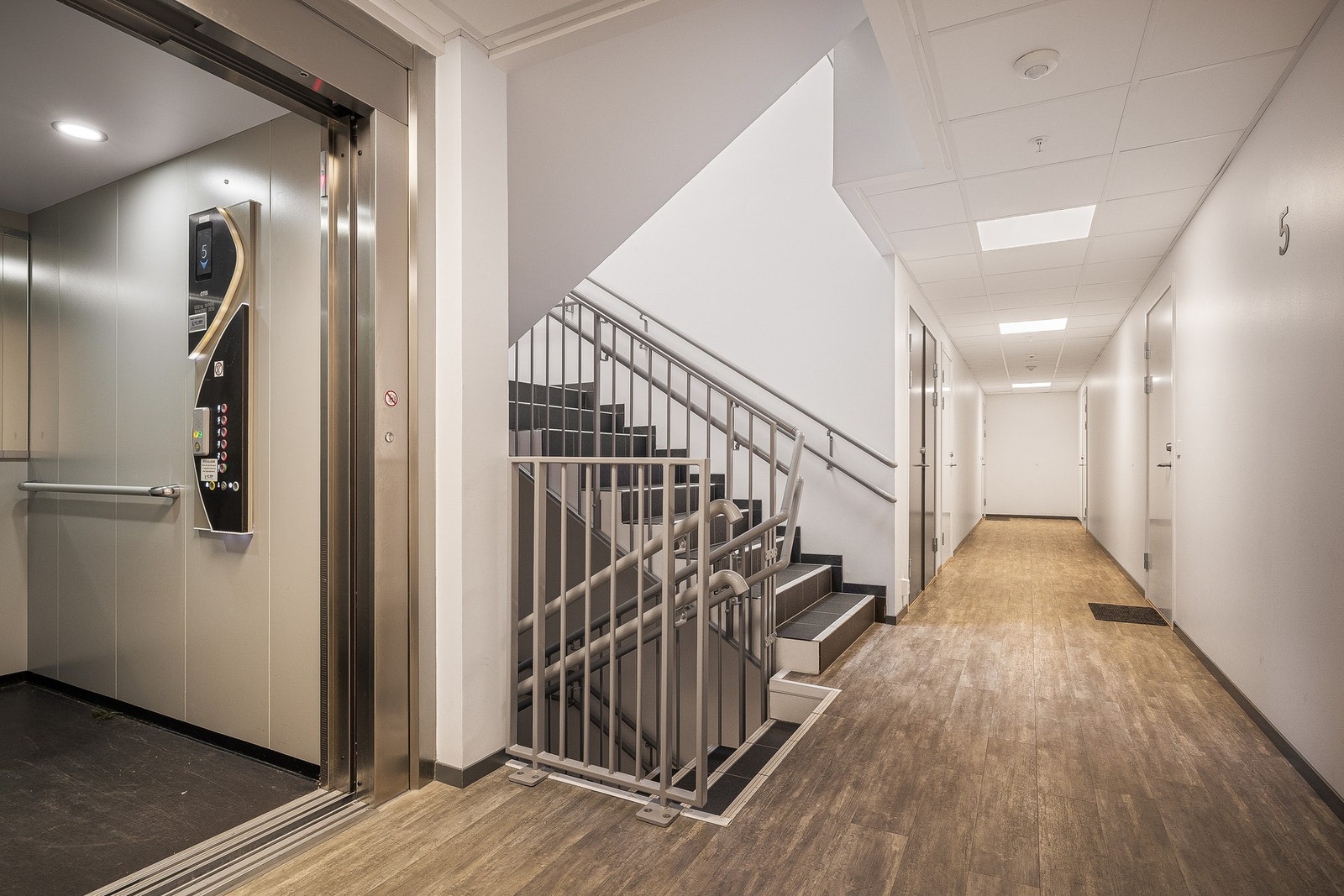 Med heis i bygget er det enkel adkomst Galleribilde