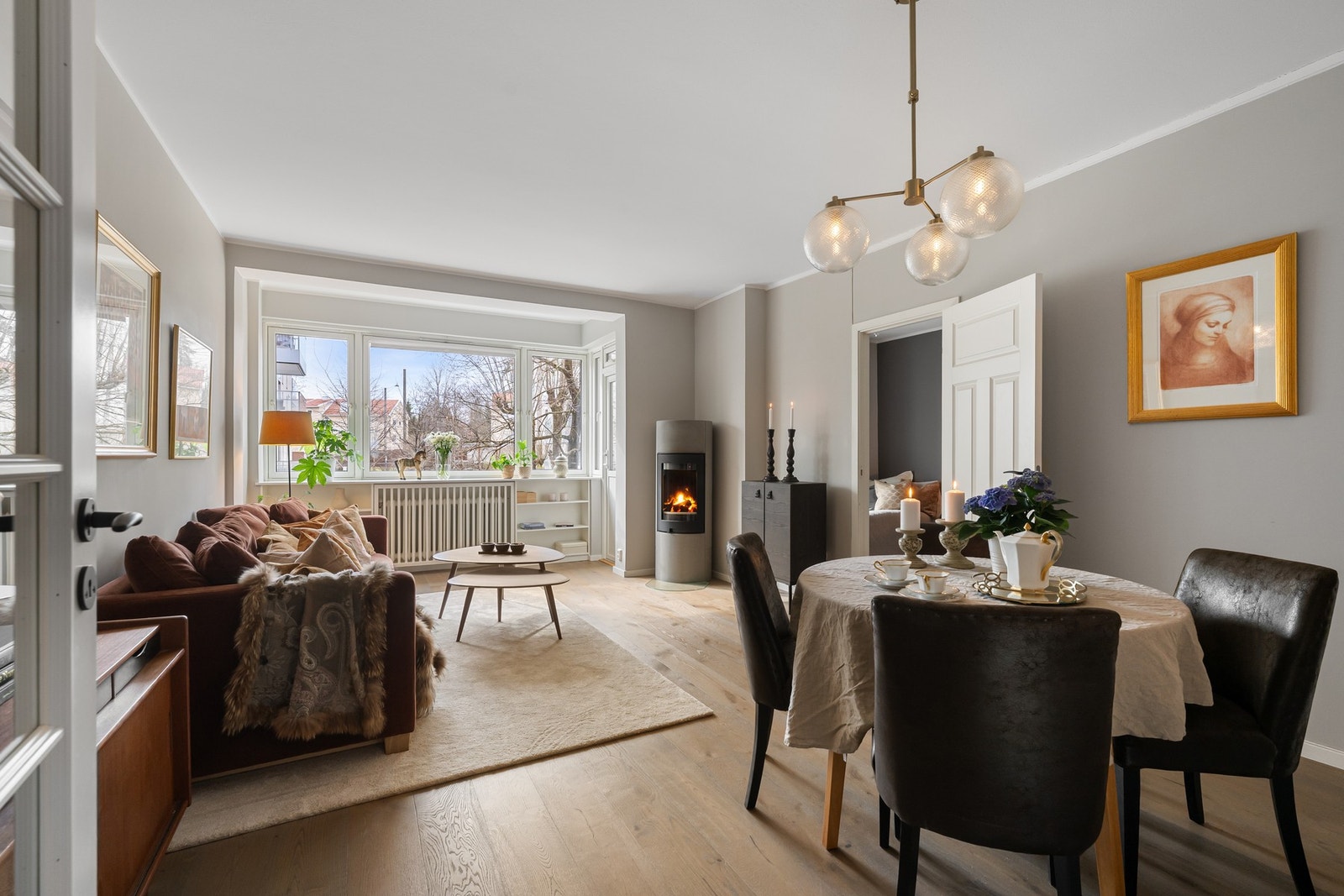 Velkommen til Lybekkveien 50B, presentert av Vegar Giæver v/ EIE eiendomsmegling Røa, Skøyen og Ullern. Foto: Arne Schram. Galleribilde
